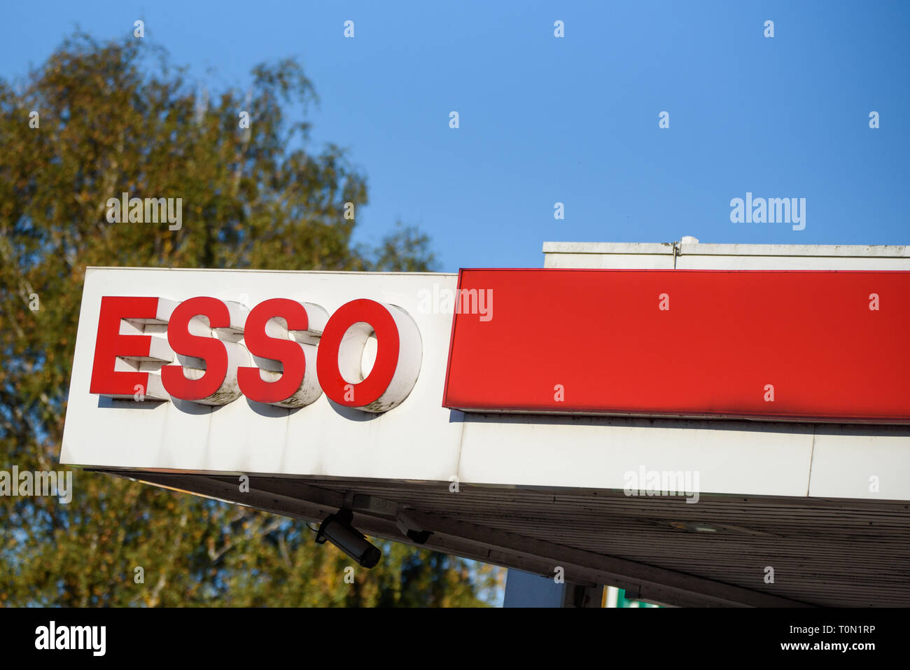 13.10.2018. Amburgo, Germania. ESSO stazione di benzina. Esso è un nome commerciale di ExxonMobil e dalle sue società collegate. Foto Stock