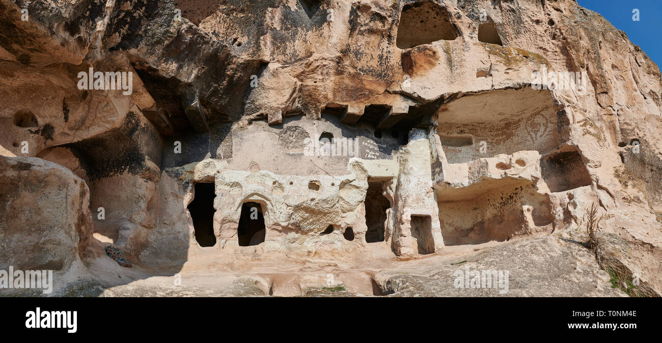 Frigia e successivamente rock tombe della necropoli di Midas . A partire dal VIII secolo a.c. . Midas City, Yazilikaya, Eskisehir, Turchia. Le primissime Frigia Foto Stock