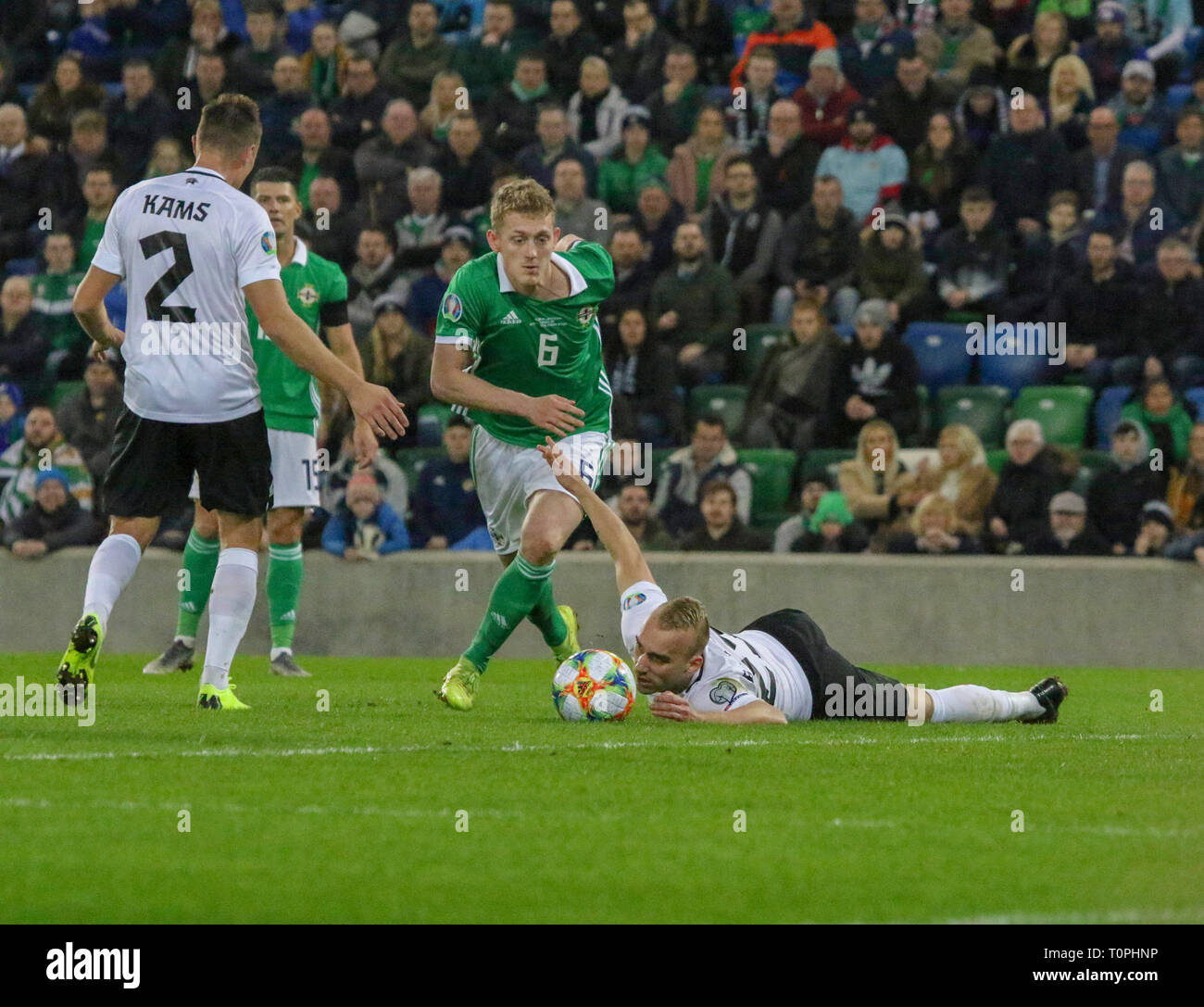 Stadio Nazionale al Windsor Park di Belfast, Irlanda del Nord. Il 21 marzo 2019. UEFA EURO 2020 il qualificatore- Irlanda del Nord / Estonia. Azione da stasera il gioco. George Saville (6) Irlanda del Nord. Credito: David Hunter/Alamy Live News. Foto Stock