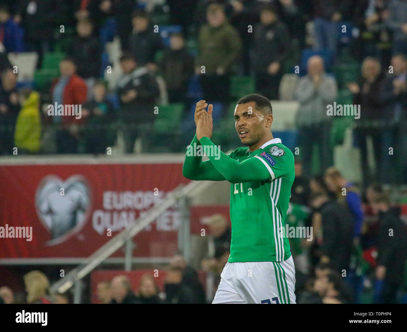 Stadio Nazionale al Windsor Park di Belfast, Irlanda del Nord. Il 21 marzo 2019. UEFA EURO 2020 il qualificatore- Irlanda del Nord / Estonia. In Irlanda del Nord la Josh Magennis. Credito: David Hunter/Alamy Live News. Foto Stock
