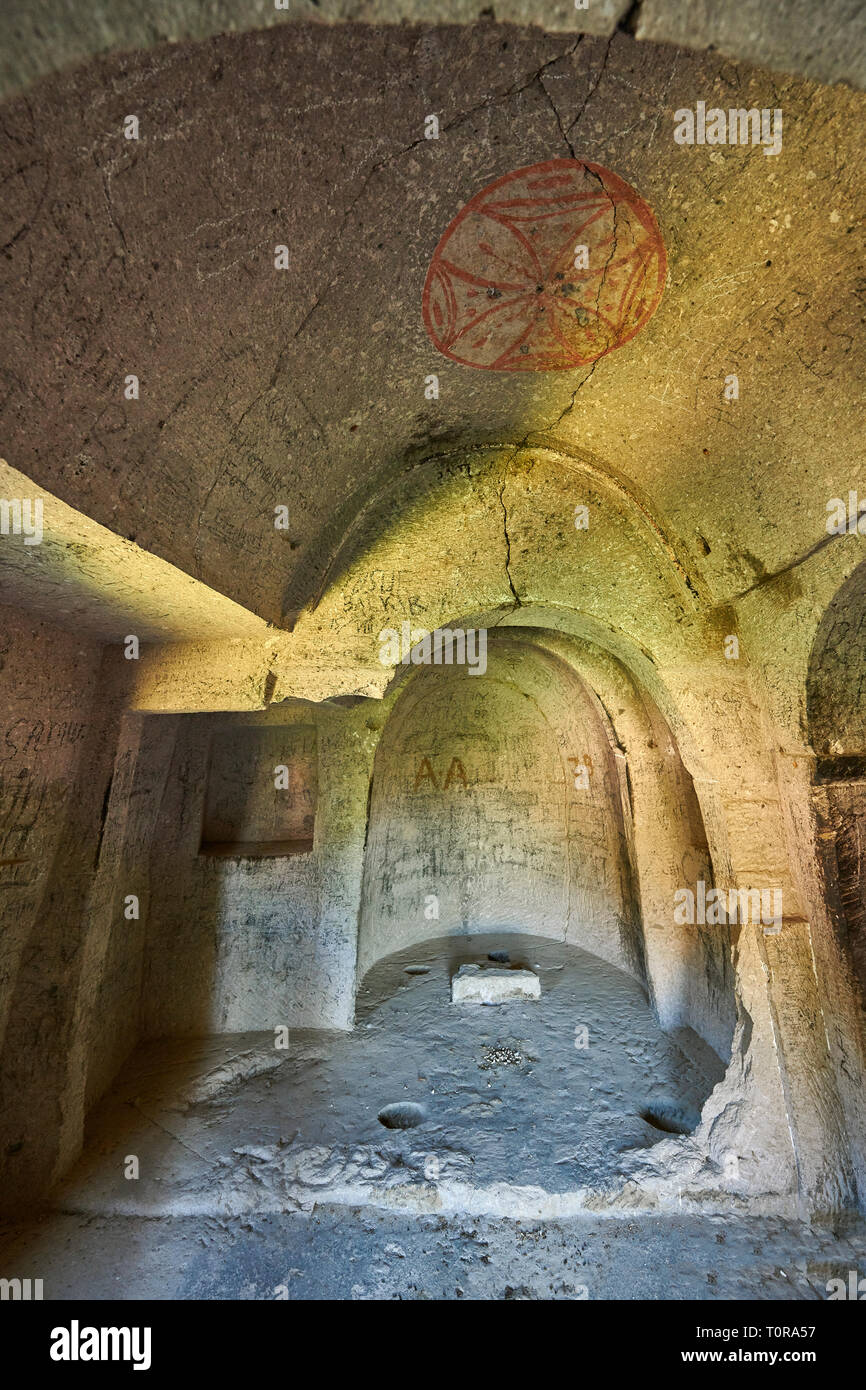 Foto e immagini della Chiesa Komurlu interno, IX secolo il monastero Vadisi Valley, 'Manastır Vadisi", dell'Ihlara Valley, Guzelyurt , Aksaray Foto Stock