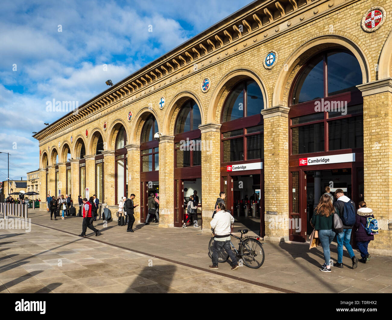 Cambridge Railway Station a Cambridge UK, originariamente costruita nel 1845, ristrutturata nel 2016-17. Foto Stock