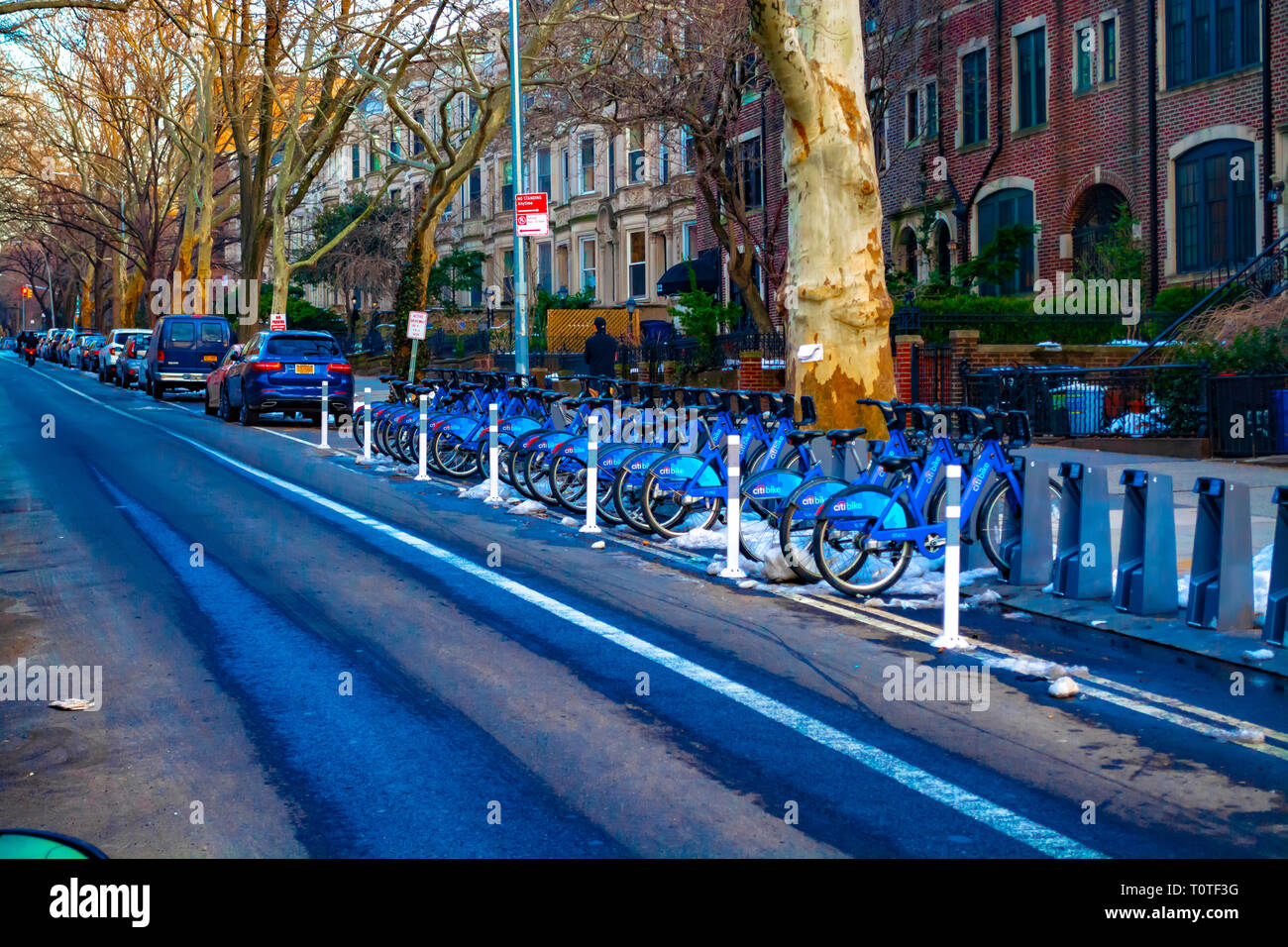 Il Citi bike Biciclette parcheggiate a Park Slope street. Foto Stock