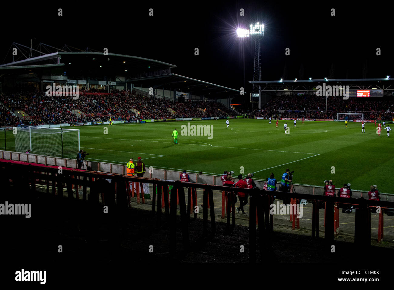 Visualizzazione generale durante il Galles v Trinidad & Tobego amichevole internazionale al Racecourse Ground, Wrexham. Foto Stock