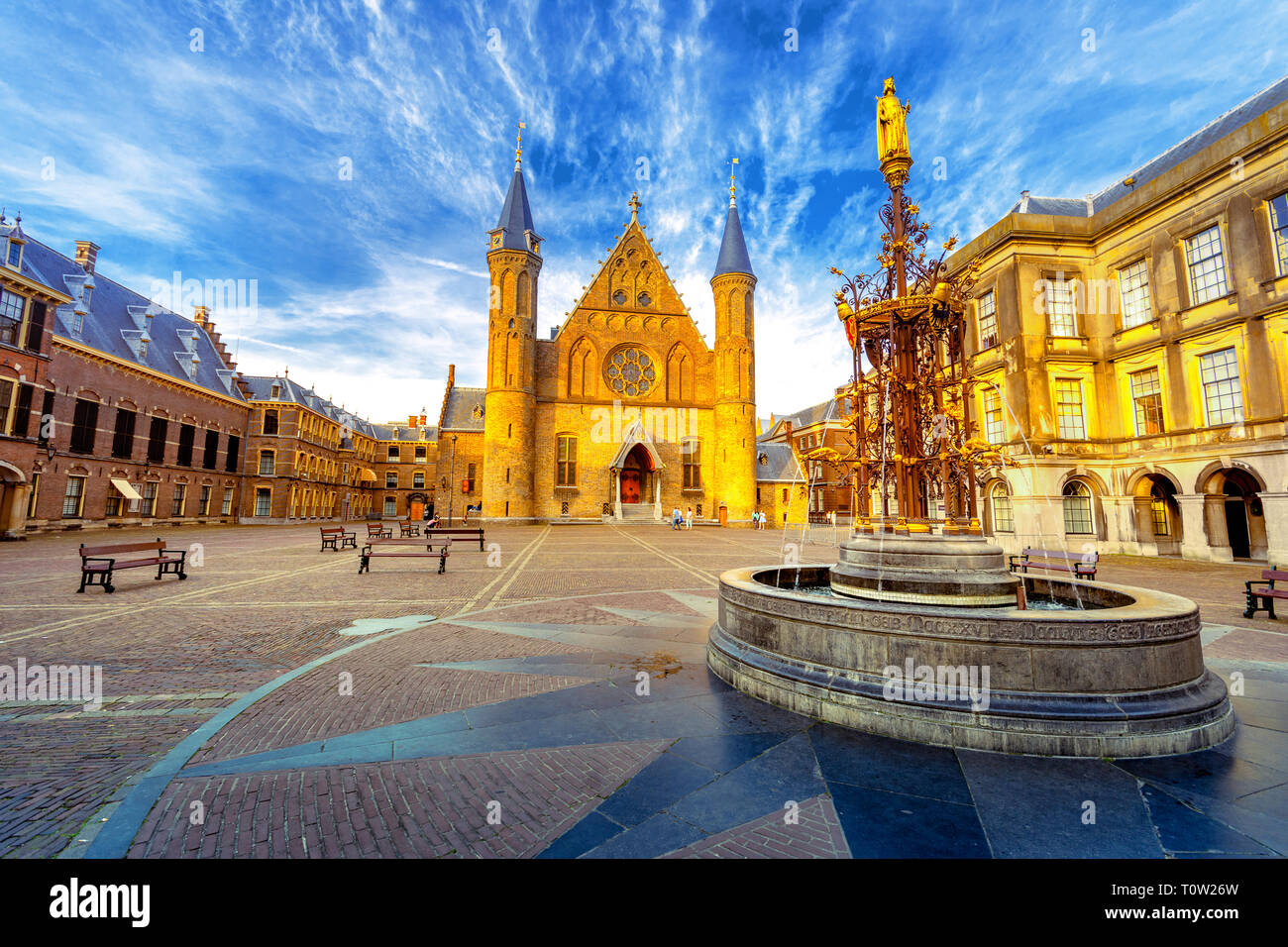 Binnenhof palace, luogo del parlamento olandese nell'Aia (Den Haag), Holland, Paesi Bassi Foto Stock