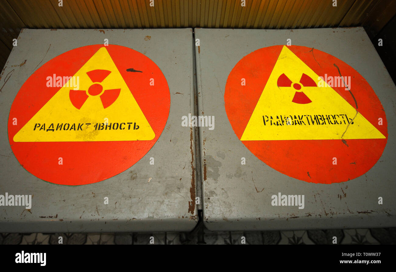 Pericolo di radiazioni - Il segno Foto Stock