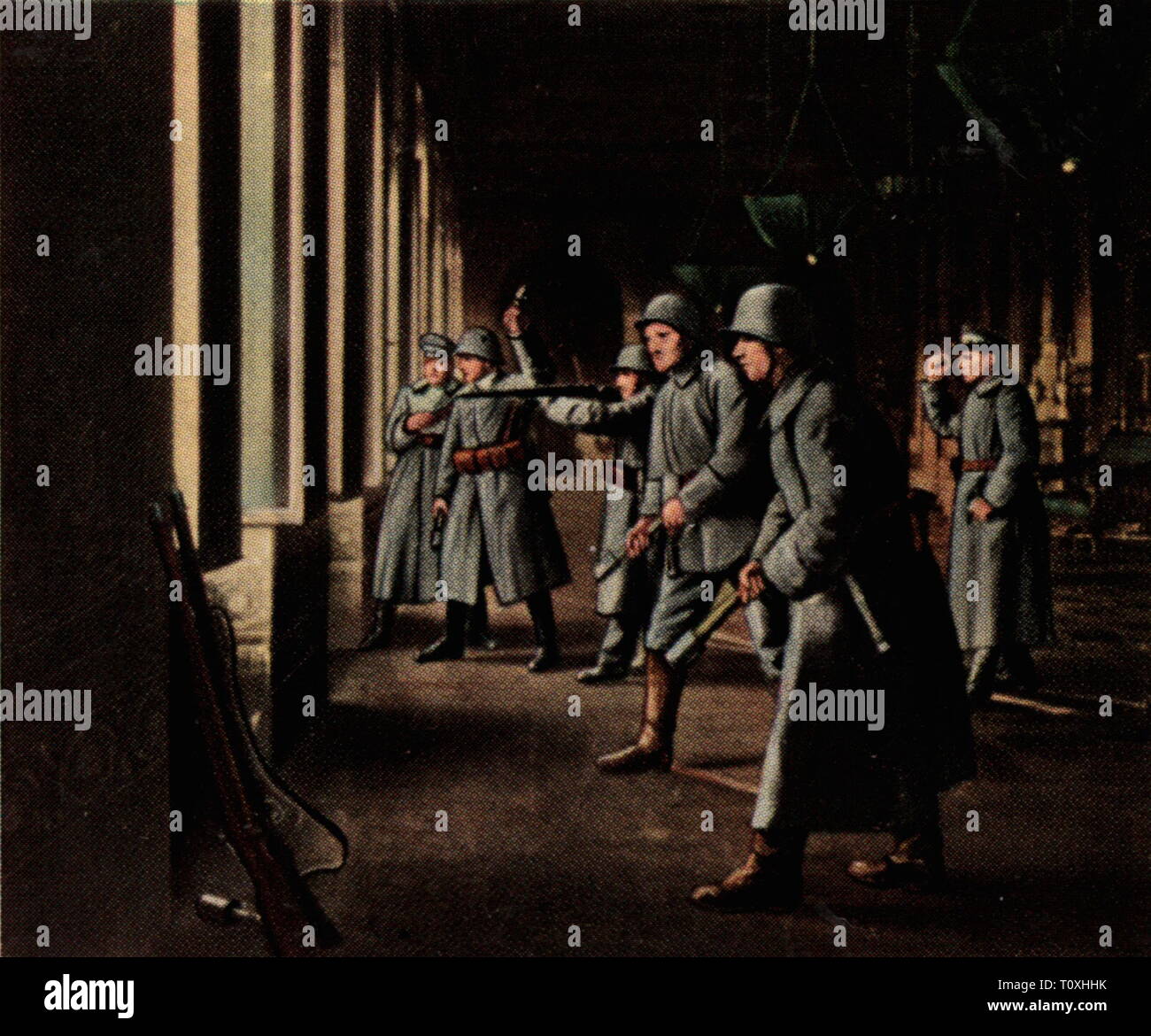 La rivoluzione tedesca 1918 - 1919, insurrezione Spartacist, le forze del governo di difendere il Palais Leopoldo, Berlino, 6.1.1919, fotografia colorata, carta di sigaretta, serie 'Die Nachkriegszeit', 1935, Gennaio sollevazione, tentato golpe tentato golpe tentato putsches, tentativi di colpi di stato, putsch, colpo, sommossa, insurrezione, lievitazione, sommosse, difesa, difesa, difese, difese, regierungstreu, militare, soldati, la Prussia, Germania Reich tedesco, Repubblica di Weimar, persone del xx secolo, 1930s, rivoluzione, rivoluzioni, forze di governo, le truppe del governo, def, Additional-Rights-Clearance-Info-Not-Available Foto Stock