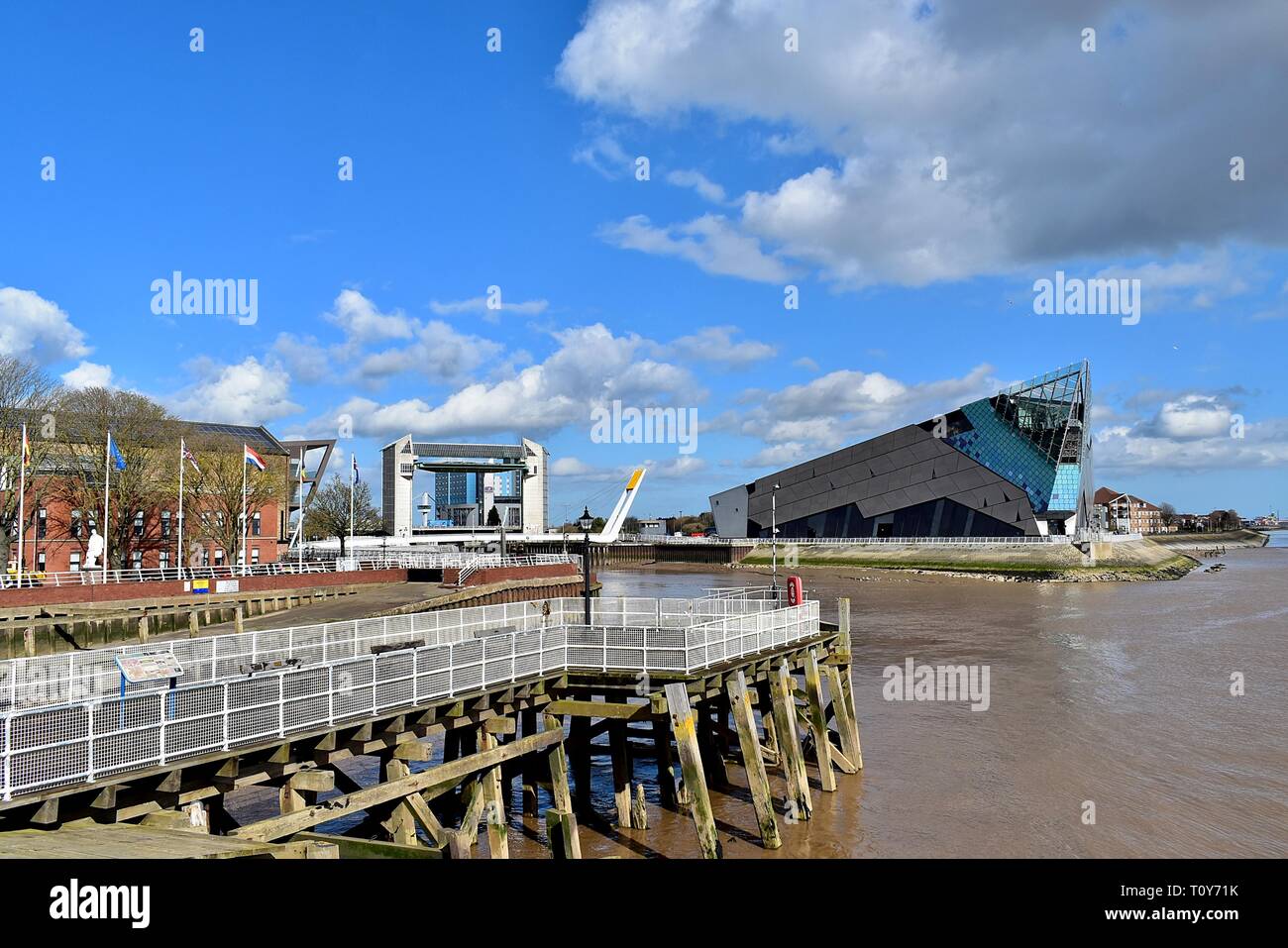 Oss lavaggio, flood barrier e il profondo in Hull. Foto Stock