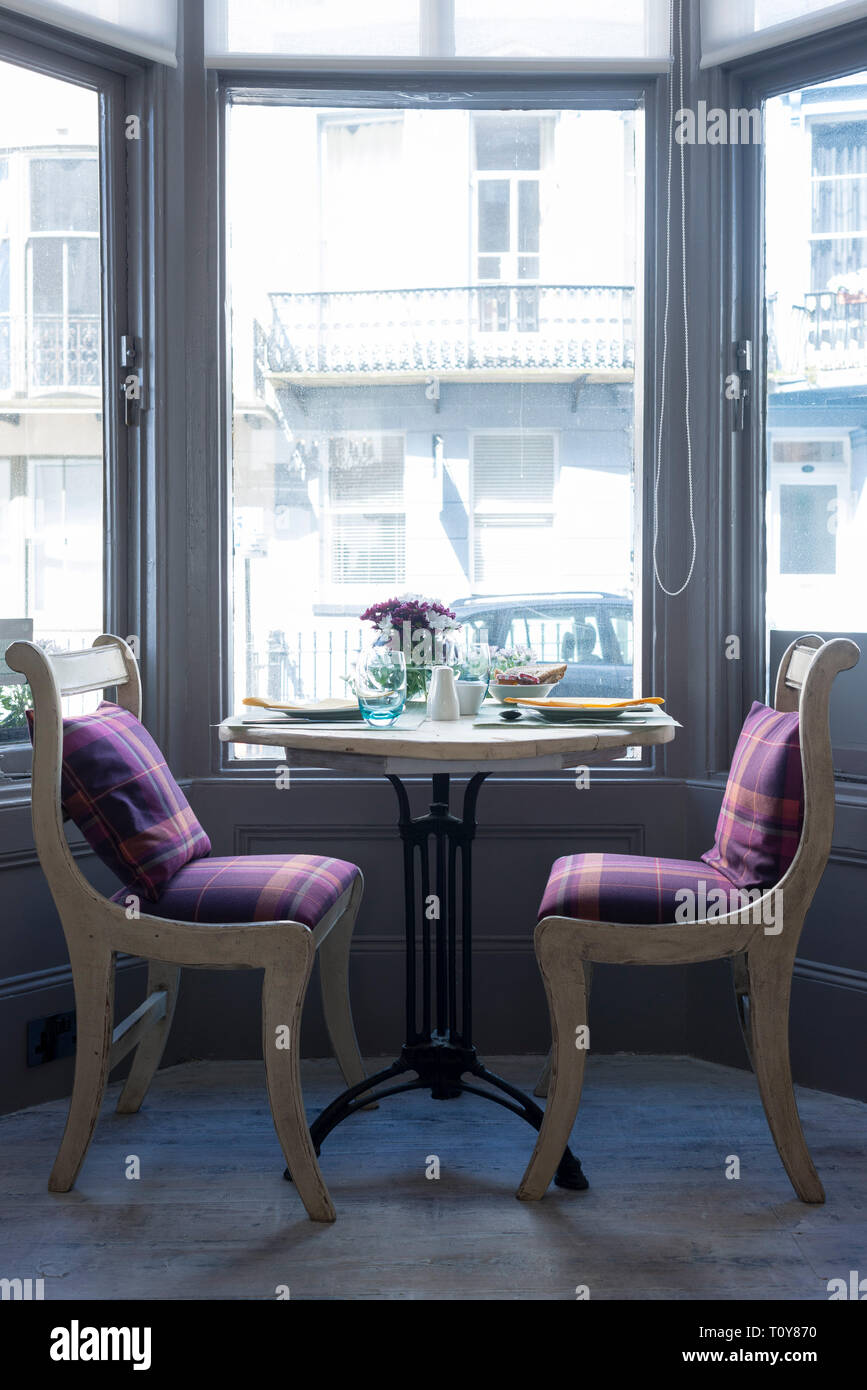 Un tavolo da pranzo esposte per la prima colazione in un hotel Foto Stock