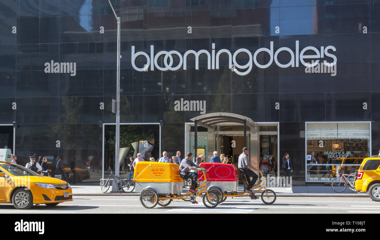 Magazzino Bloomingdale's sulla Terza Avenue, New York, nello Stato di New York, Stati Uniti d'America. Foto Stock
