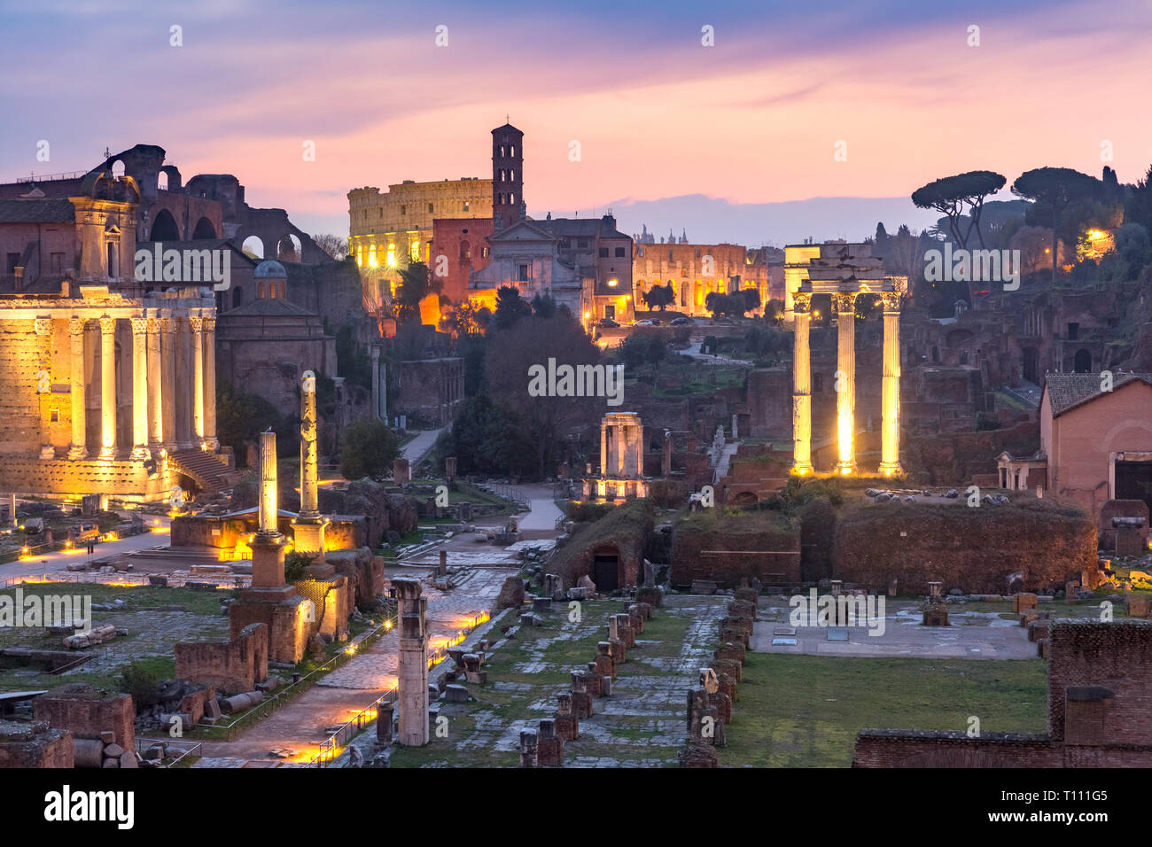 Foro Romano di sunrise, Roma, Italia Foto Stock
