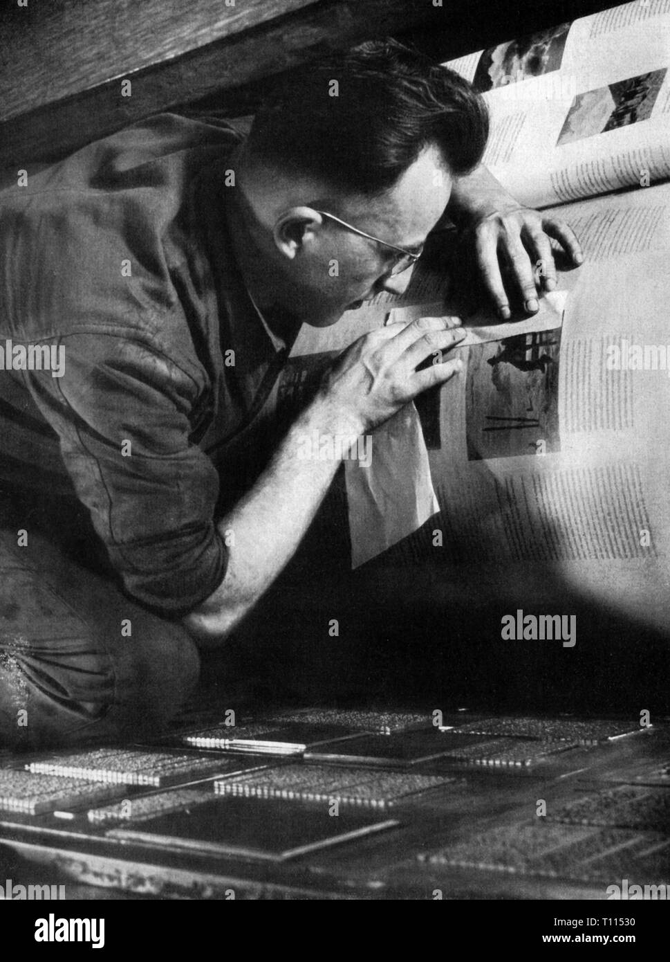 Technics, stampa tipografica, typesetter al lavoro, Berlino, 1937, Additional-Rights-Clearance-Info-Not-Available Foto Stock