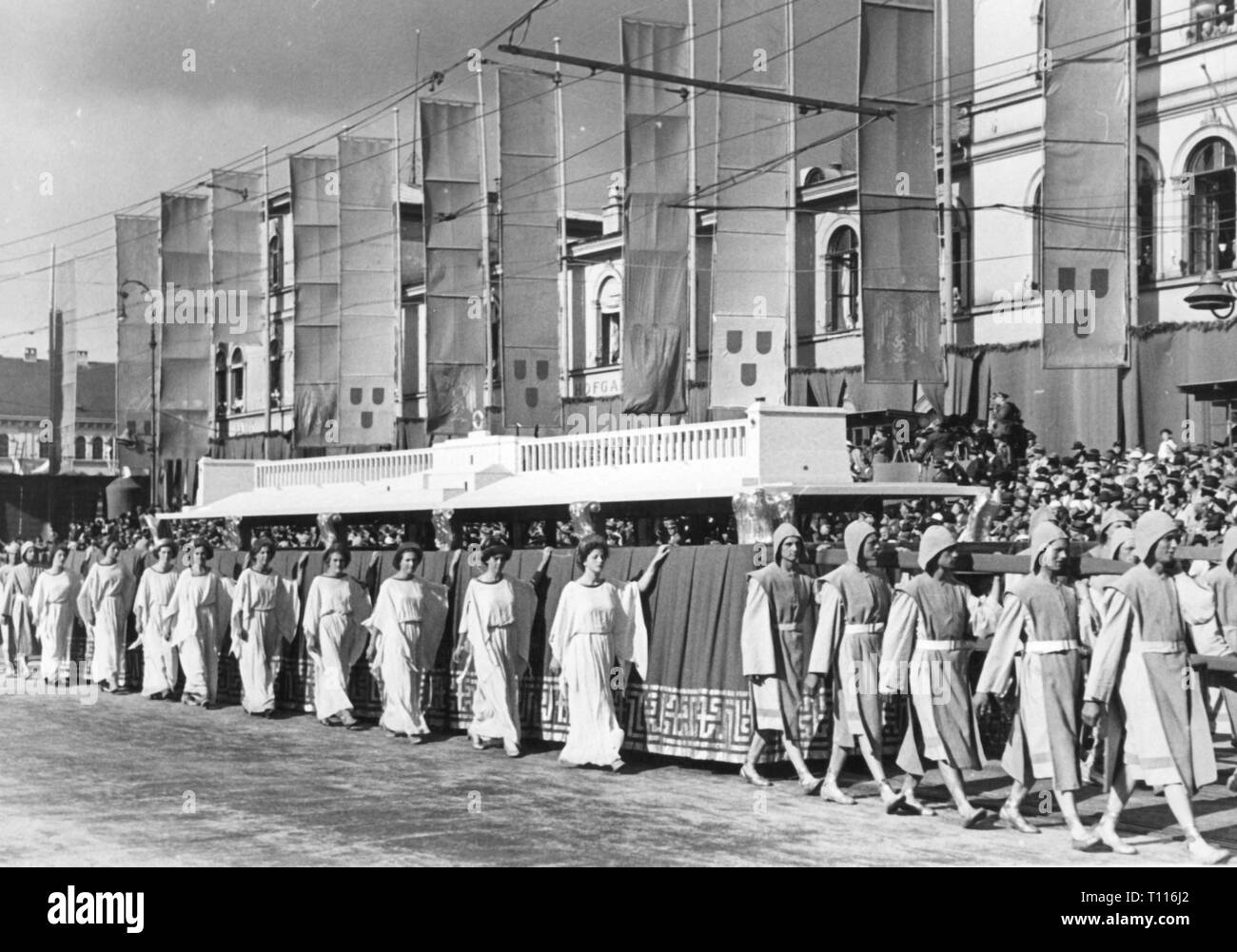 Il nazismo / Socialismo Nazionale, evento, 2000 anni di cultura tedesca, giorno del tedesco di arti, processione, gruppo "gli edifici monumentali del Fuehrer', 'carrello Zeppelinwiese', Monaco di Baviera, Odeonsplatz (quadrato), 10.7.1938, Additional-Rights-Clearance-Info-Not-Available Foto Stock
