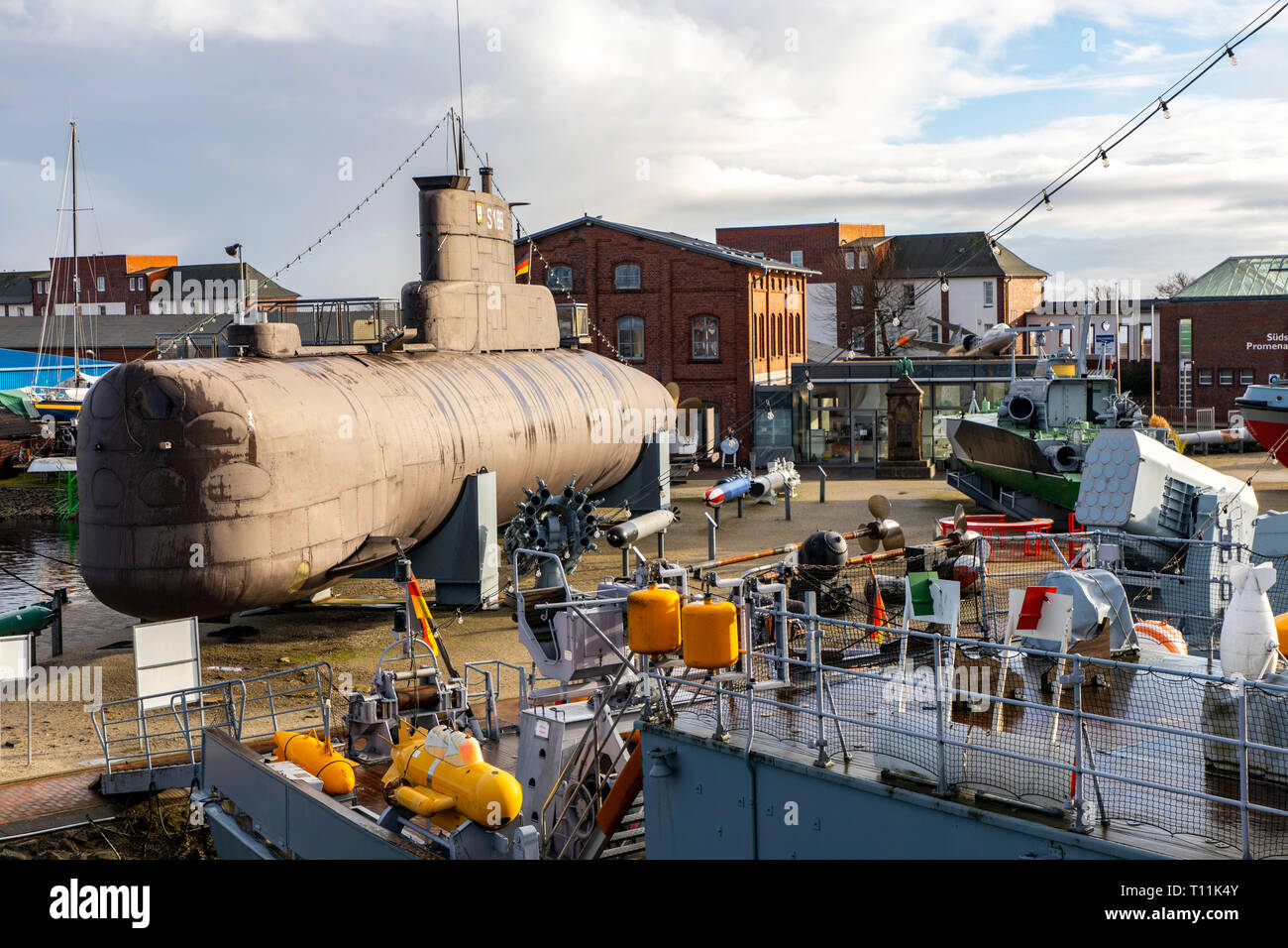 Wilhelmshaven, Tedesco Museo della Marina, sulla South Beach, la storia della marina tedesca, navi da guerra della Marina Militare Tedesca e la ex NVA, motore Diesel subma Foto Stock