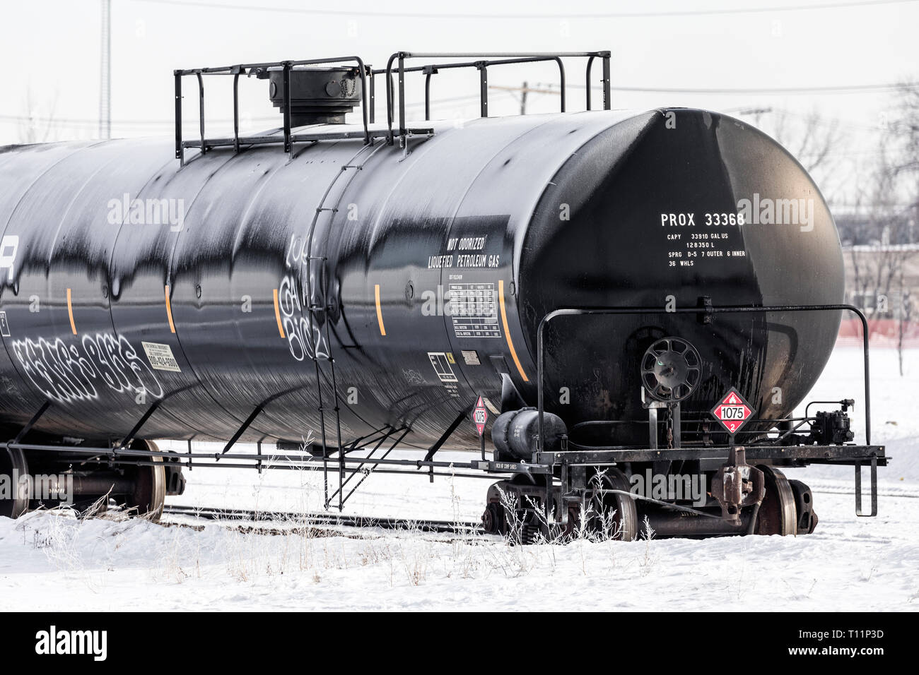 Automotrici ferroviarie il trasporto di gas di petrolio liquefatto, Winnipeg, Manitoba, Canada. Foto Stock
