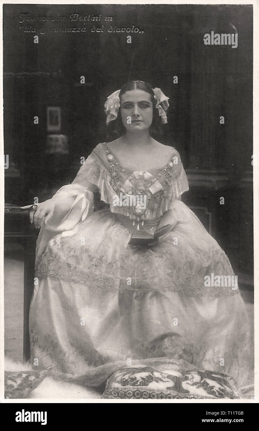 Fotografia promozionale di Francesca Bertini in la giovinezza del diavolo - film muto era Foto Stock