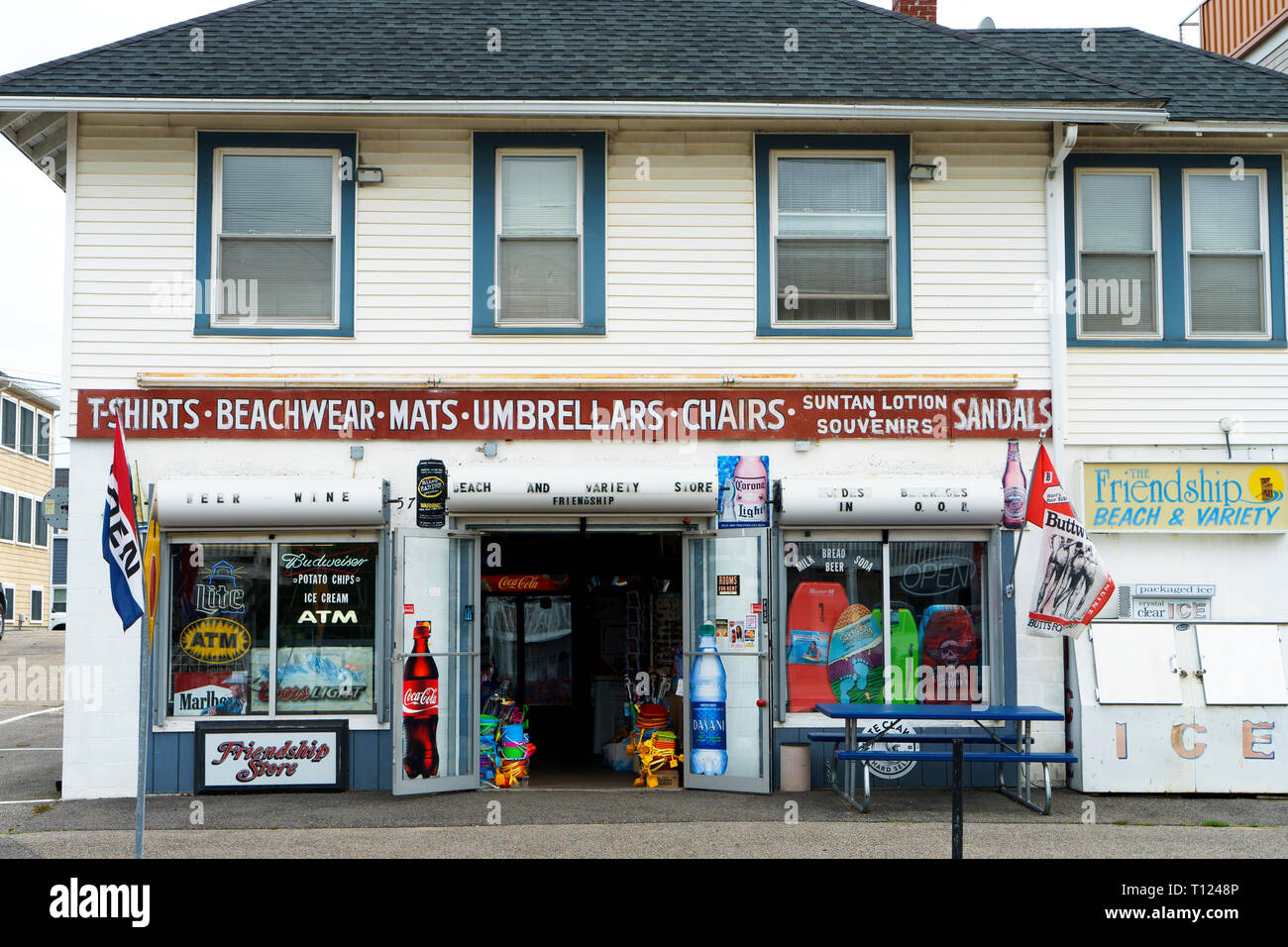 Piccolo negozio beachwear, Old Orchard Beach, Maine, Stati Uniti d'America. Foto Stock