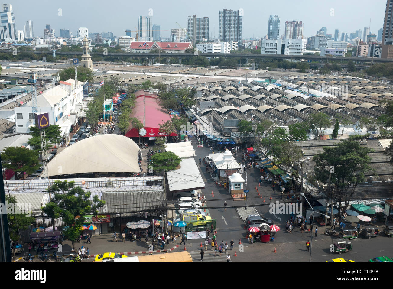 Vista sul mercato di Chatuchak a Bangkok, Thailandia Foto Stock