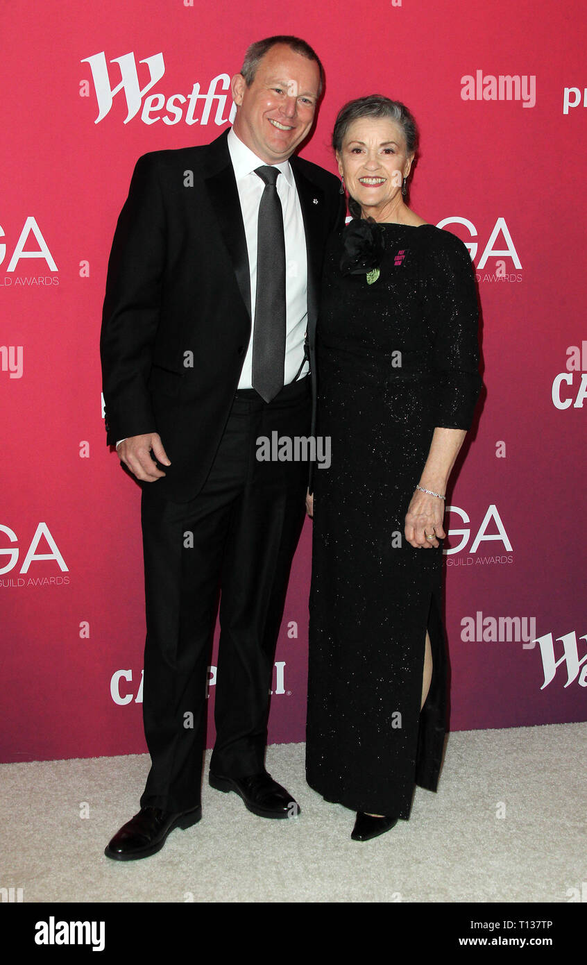 Xxi Costumisti Guild Awards tenutosi presso il Beverly Hilton Hotel di Beverly Hills, la California. Dotato di: Mike Miller, Betty Pecha Madden dove: Los Angeles, California, Stati Uniti quando: 19 Feb 2019 Credit: Adriana M. Barraza/WENN.com Foto Stock