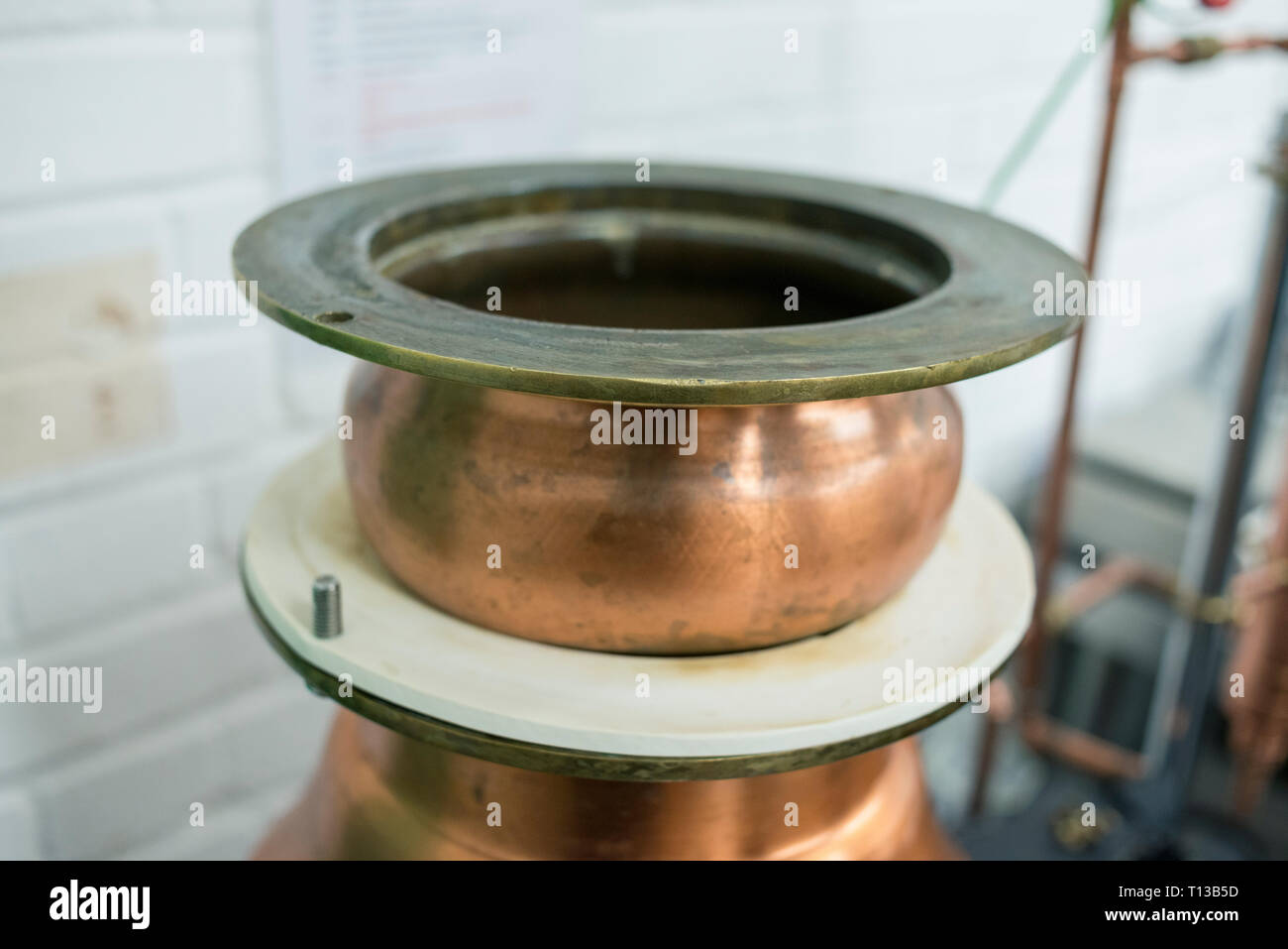 Dettagli della distilleria di gin e un mash tun Foto Stock