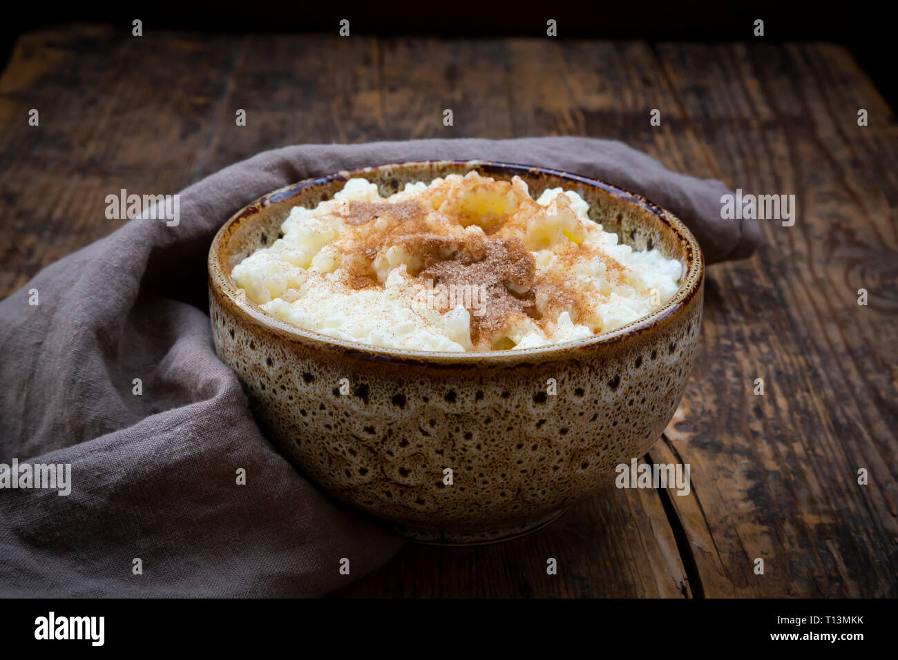 Budino di riso con cannella Foto Stock