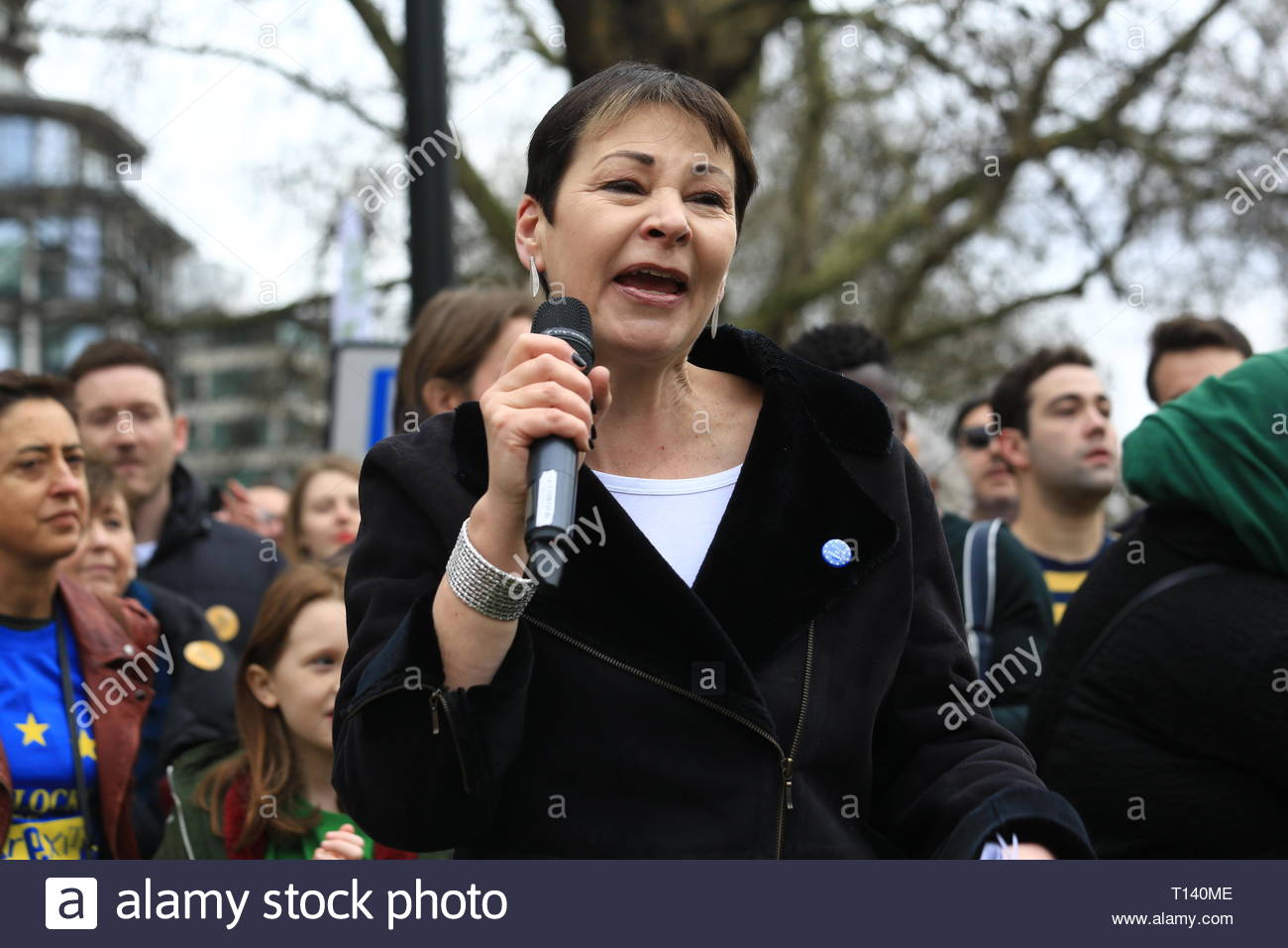 Londra, Regno Unito. 23 mar 2019. I sostenitori di un finale di dire a lasciare l'UE hanno iniziato a raccogliere a Londra per la protesta che finirà in Westminster.molti ben noti oratori tra cui Tom Watson ha detto che prenderà parte al rally. Altri oratori intervenuti finora hanno incluso Caroline Lucas e Clive Lewis. Caroline Lucas in particolare ha ricevuto un applauso caloroso per un discorso di stridente.Credit: Clearpix/Alamy Live News Credito: Clearpix/Alamy Live News Foto Stock