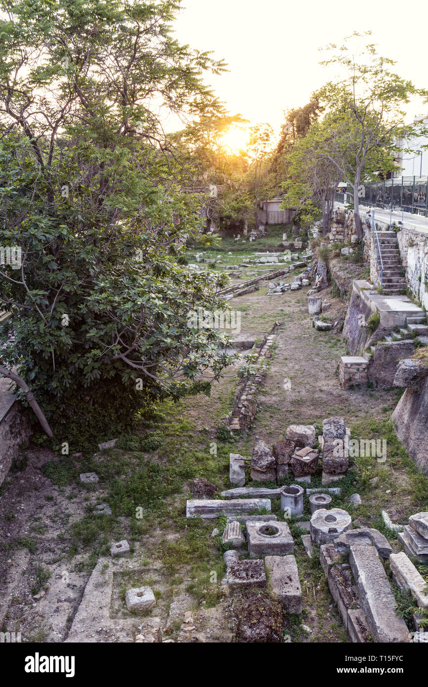 La Grecia, Atene Antica Agora, sito di scavo accanto alla metropolitana treno rotta Foto Stock