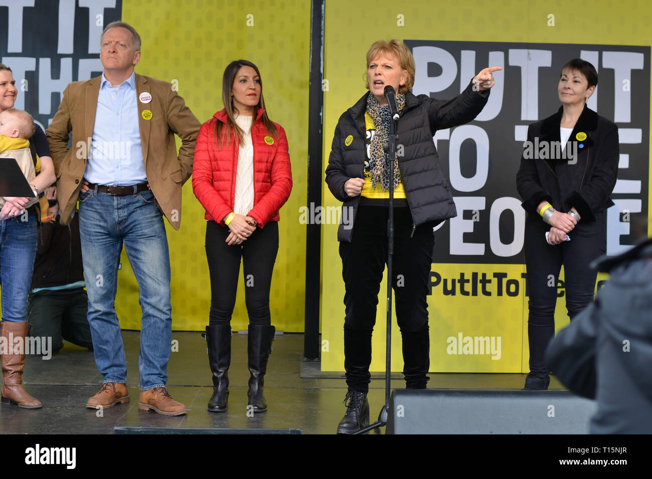 Gruppo indipendente MP Anna Soubry parla di "voto popolare' Marzo in piazza del Parlamento, Londra, 23 marzo, 2019. Credito: Thomas Krych/Alamy Live News Foto Stock