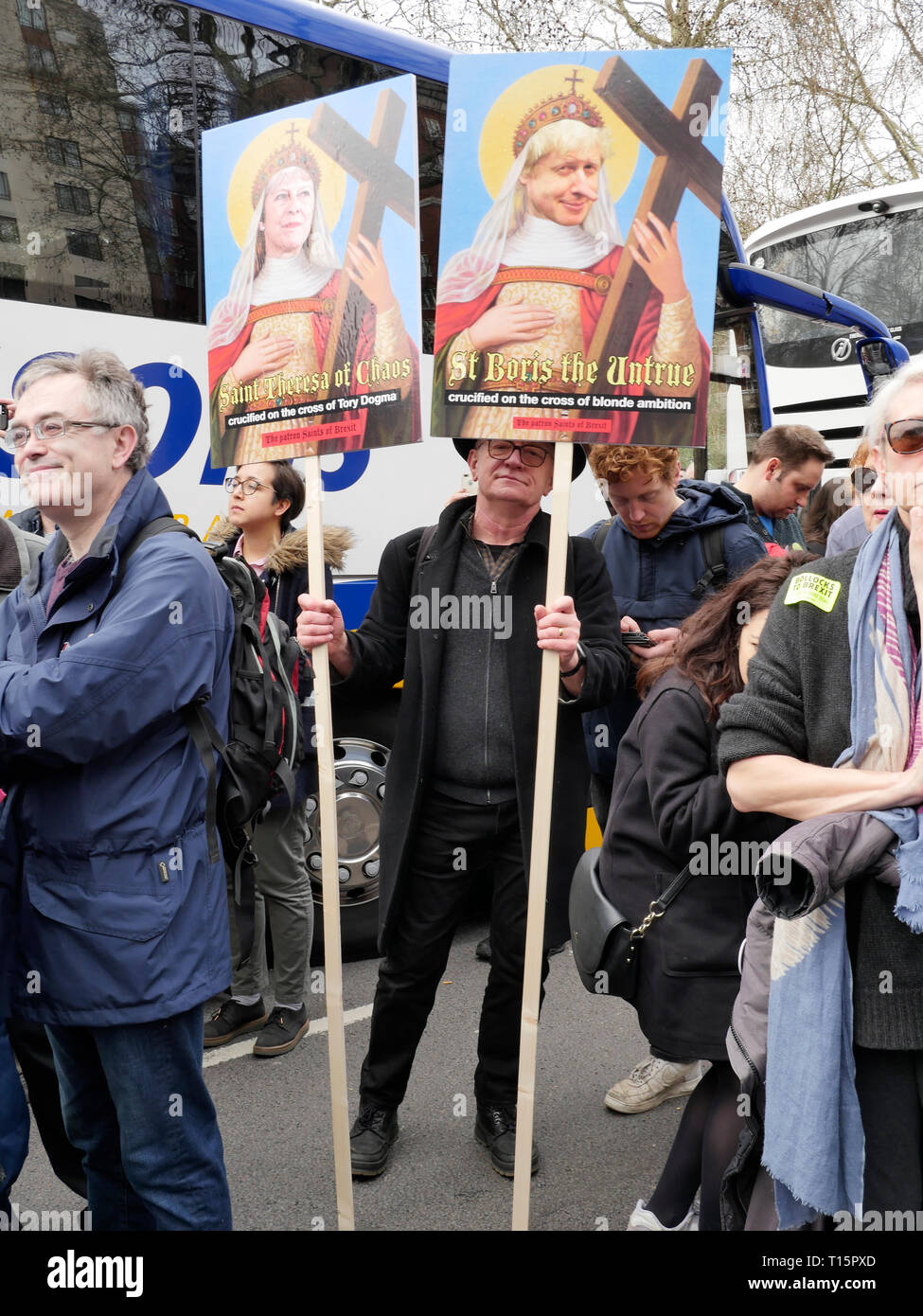 Londra, Inghilterra. 23 marzo, 2019. Migliaia di persone da marzo a Westminster per chiedere un secondo referendum sulla necessità o meno che la Gran Bretagna dovrebbe lasciare l'UE. Credito: Anna Stowe/Alamy Live News Foto Stock