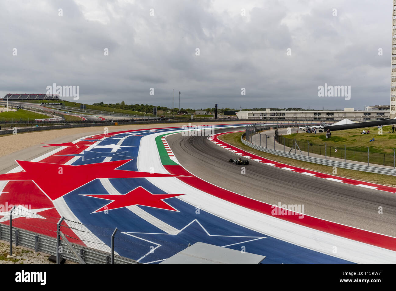 Austin, Texas, Stati Uniti d'America. 23 Mar, 2019. MARCUS ERICSSON (R) (7) di Sweeden passa attraverso le spire durante la pratica per la Indycar Classic presso il circuito delle Americhe di Austin, Texas. (Credito Immagine: © Walter G Arce Sr Asp Inc/ASP) Foto Stock