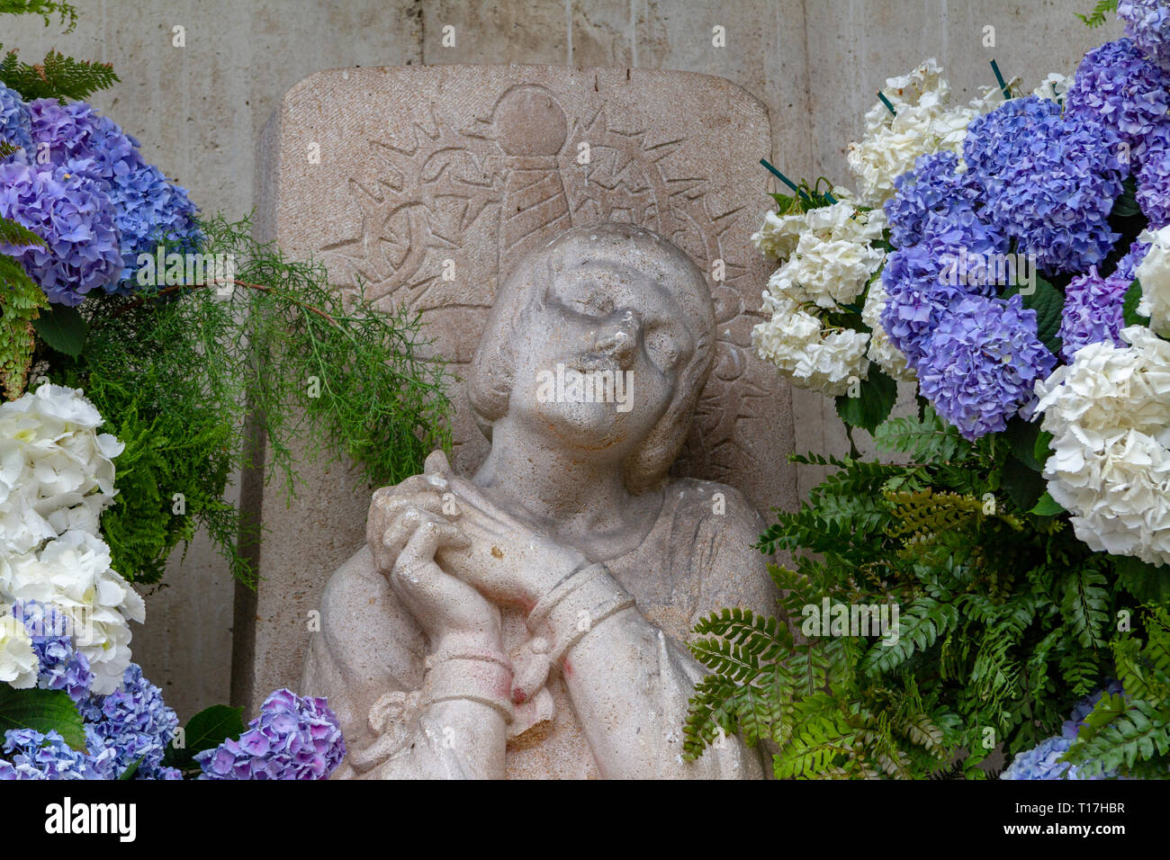 Statua di Giovanna d'arco vicino al suo sito di esecuzione, Rouen, Alta Normandia (Alta Normandia, Francia. Foto Stock