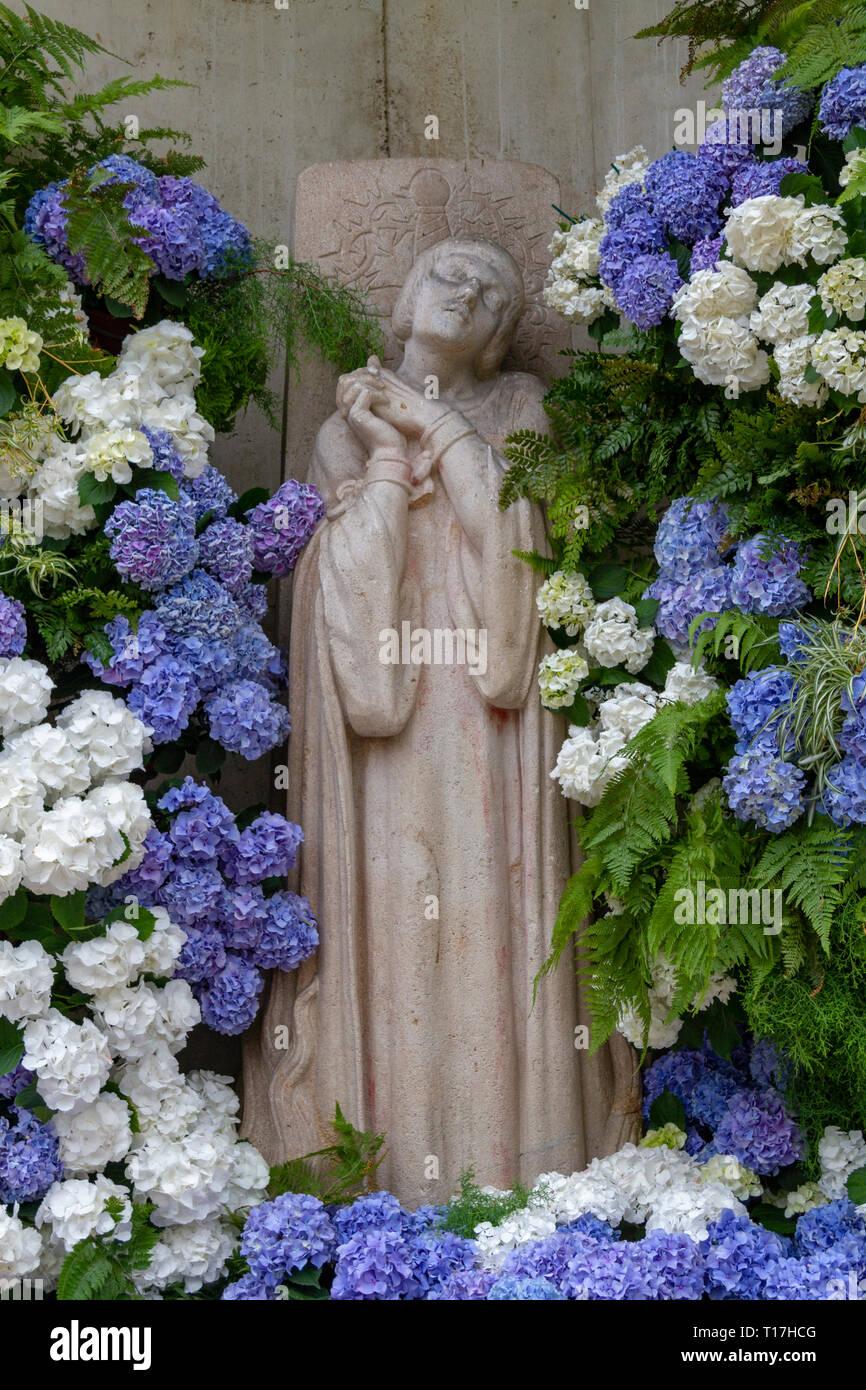 Statua di Giovanna d'arco vicino al suo sito di esecuzione, Rouen, Alta Normandia (Alta Normandia, Francia. Foto Stock
