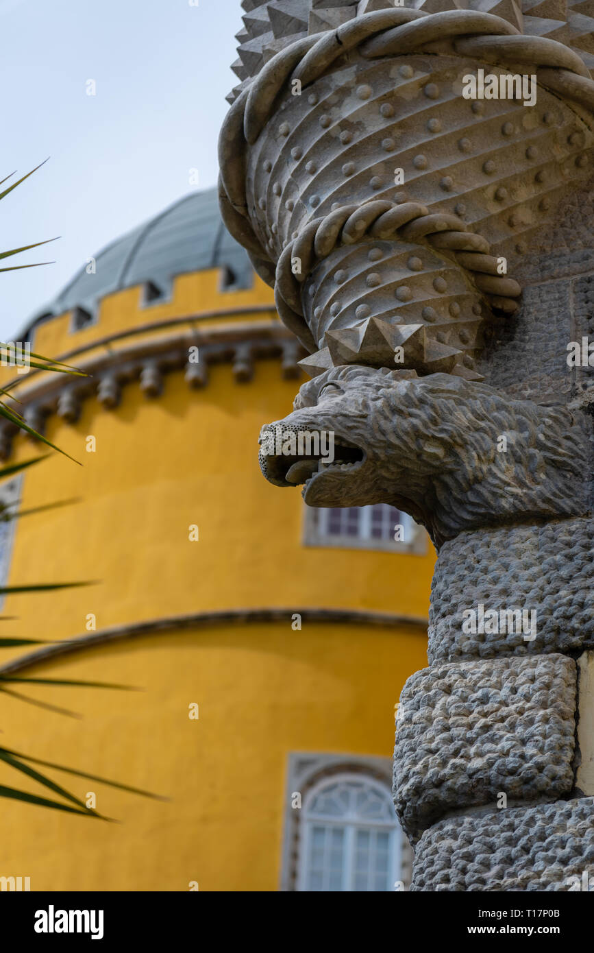 Pena Palace. Il palazzo è un sito Patrimonio Mondiale dell'UNESCO e una delle sette meraviglie del Portogallo. Sintra, Portogallo Foto Stock