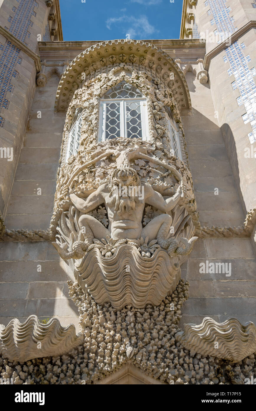 Pena Palace. Il palazzo è un sito Patrimonio Mondiale dell'UNESCO e una delle sette meraviglie del Portogallo. Sintra, Portogallo Foto Stock