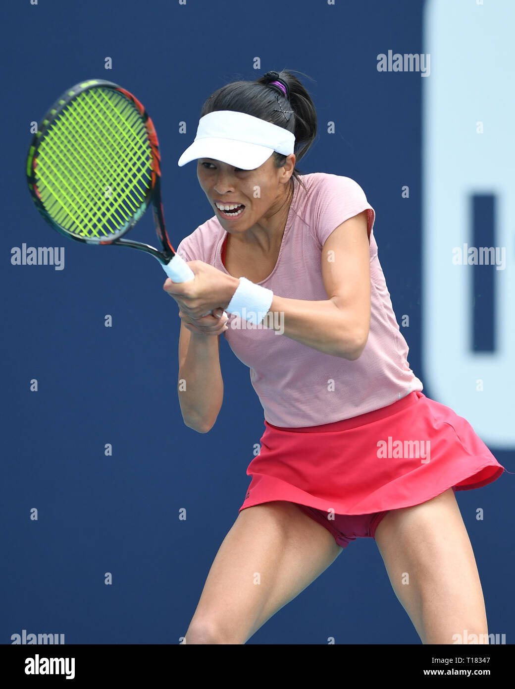 Miami, Stati Uniti d'America. 23 Mar, 2019. Naomi Osaka Vs Su-Wei Hsieh su Stadium corte durante il Miami Open svoltasi all'Hard Rock Stadium il 23 marzo 2019 nei giardini di Miami, Florida. Credito: Mpi04/media/punzone Alamy Live News Foto Stock