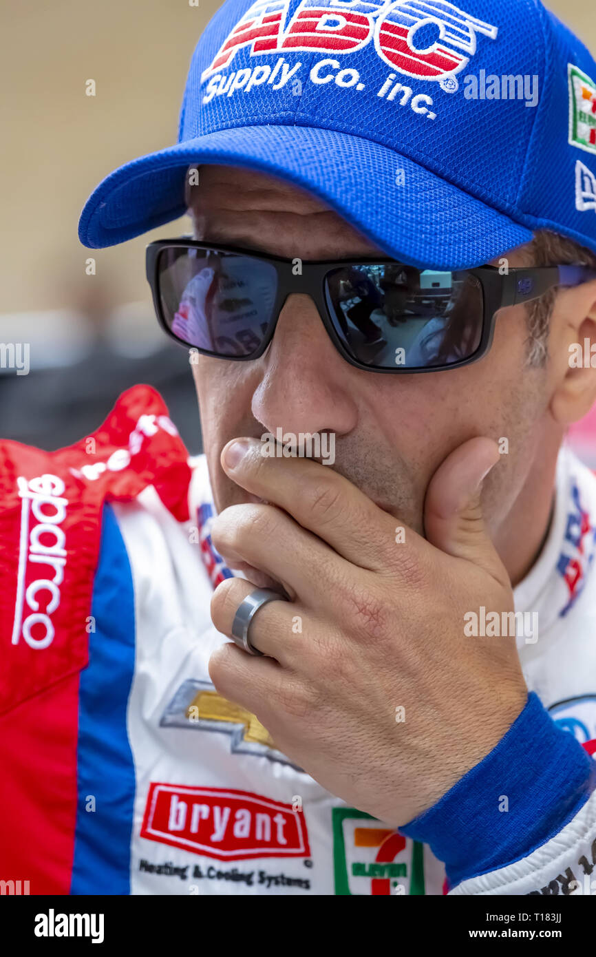 Austin, Texas, Stati Uniti d'America. 23 Mar, 2019. TONY KANAAN (14) del Brasile prepara per qualificarsi per la Indycar Classic presso il circuito delle Americhe di Austin, Texas. (Credito Immagine: © Walter G Arce Sr Asp Inc/ASP) Credito: ZUMA Press, Inc./Alamy Live News Foto Stock