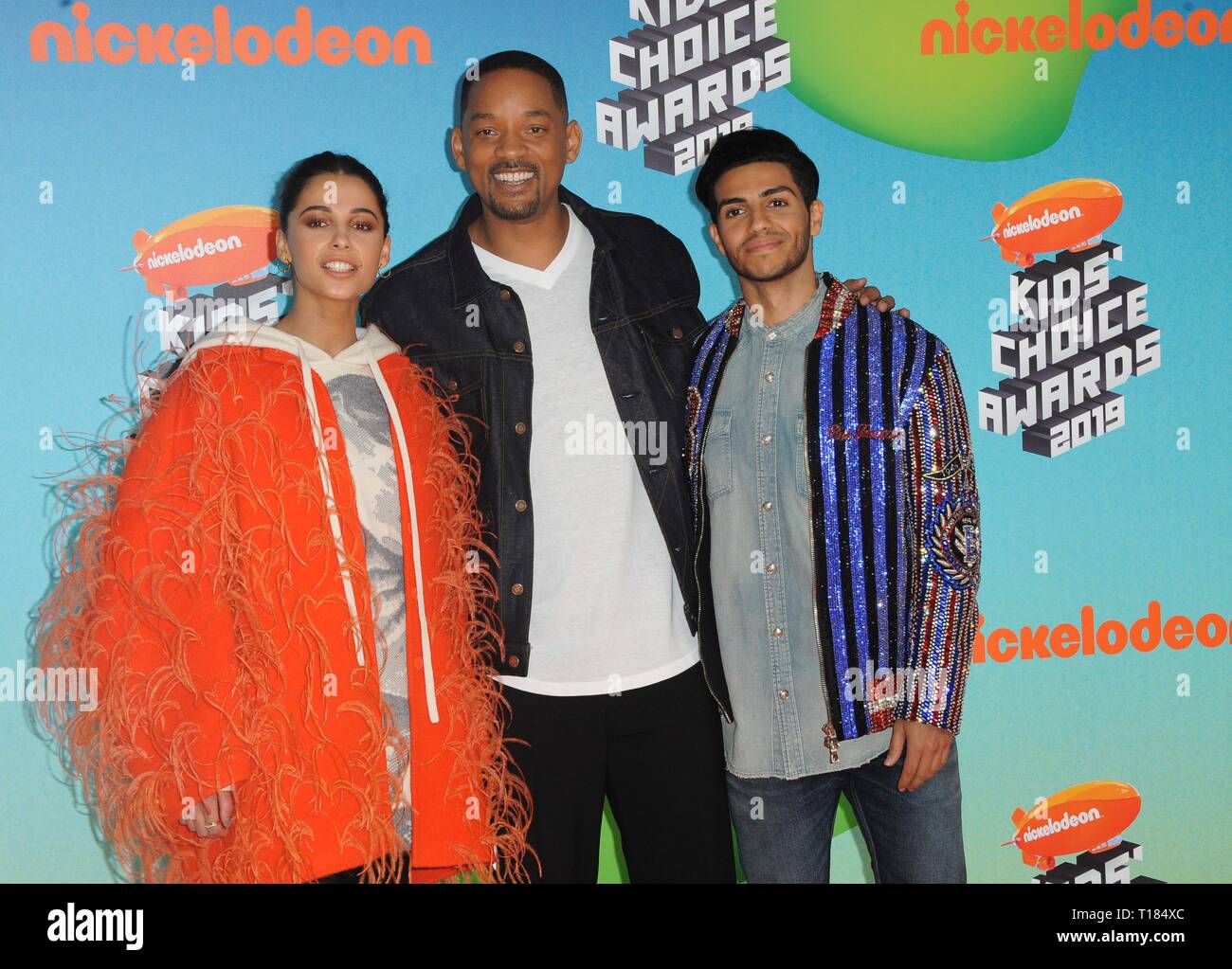 Los Angeles, CA, Stati Uniti d'America. 23 Mar, 2019. Naomi Scott, Will Smith, Mena Massoud presso gli arrivi per Nickelodeon 2019 Kids Choice Awards, USC Galen Center di Los Angeles, CA Marzo 23, 2019. Credito: Elizabeth Goodenough/Everett raccolta/Alamy Live News Foto Stock