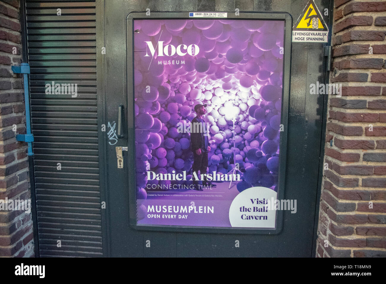 Bllboard Moco Museum Daniel Arsham a Amsterdam Paesi Bassi 2019 Foto Stock