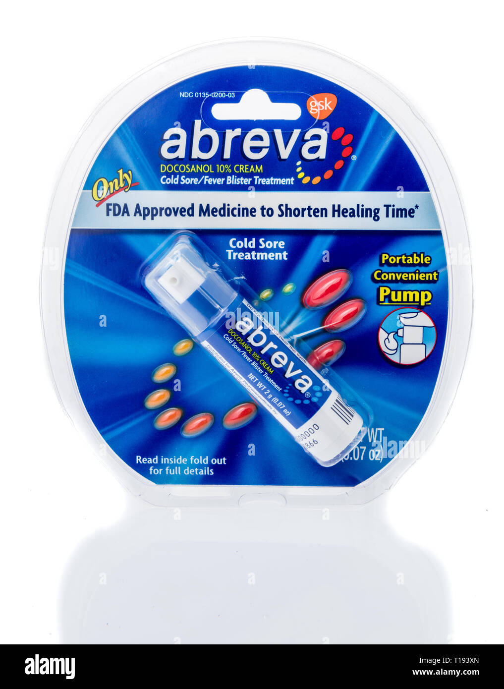Winneconne, WI - 15 Marzo 2019: un pacchetto di Abreva FDA ha approvato medicina per abbreviare il tempo di guarigione per freddo piaghe isolato su un background Foto Stock