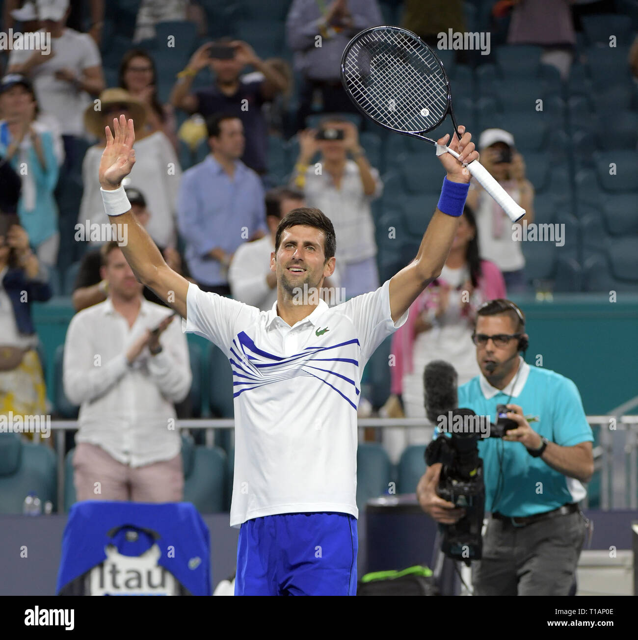 Giardini di Miami, Florida. Il 24 marzo 2019. Novak Djokovic di Serbia sconfigge Federico Delbonis di Argentina il giorno 7 del Miami Open presentato da Itau all'Hard Rock Stadium il 24 marzo 2019 nei giardini di Miami, Florida Persone: Novak Djokovic Foto Stock