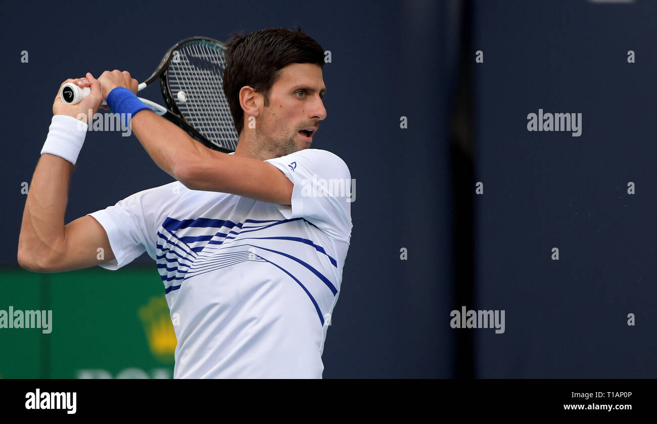 Giardini di Miami, Florida. Il 24 marzo 2019. Novak Djokovic di Serbia sconfigge Federico Delbonis di Argentina il giorno 7 del Miami Open presentato da Itau all'Hard Rock Stadium il 24 marzo 2019 nei giardini di Miami, Florida Persone: Novak Djokovic Foto Stock