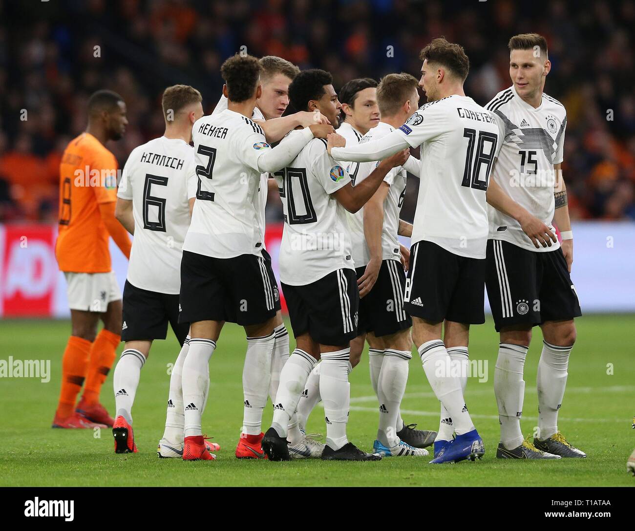 Firo: 24.03.2019, calcetto, calcio, nazionale Team Germany, UEFA, qualificazioni del Campionato Europeo 2010, Campionato Europeo qualifica 2020, Paesi Bassi, Olanda - GER, Germania 2: 3 giubilo Germania a Serge GNABRY | Utilizzo di tutto il mondo Foto Stock