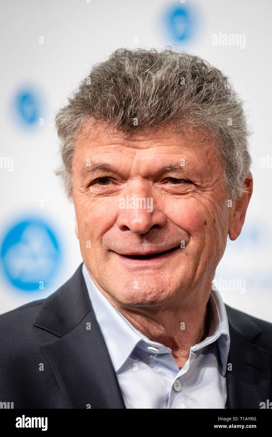 Lione, Francia. 25 marzo, 2019. Bernard Thévenet grandi francesi il campione di ciclismo, vincitore del Tour de France nel 1975 e 1977 Credit: FRANCK CHAPOLARD/Alamy Live News Foto Stock