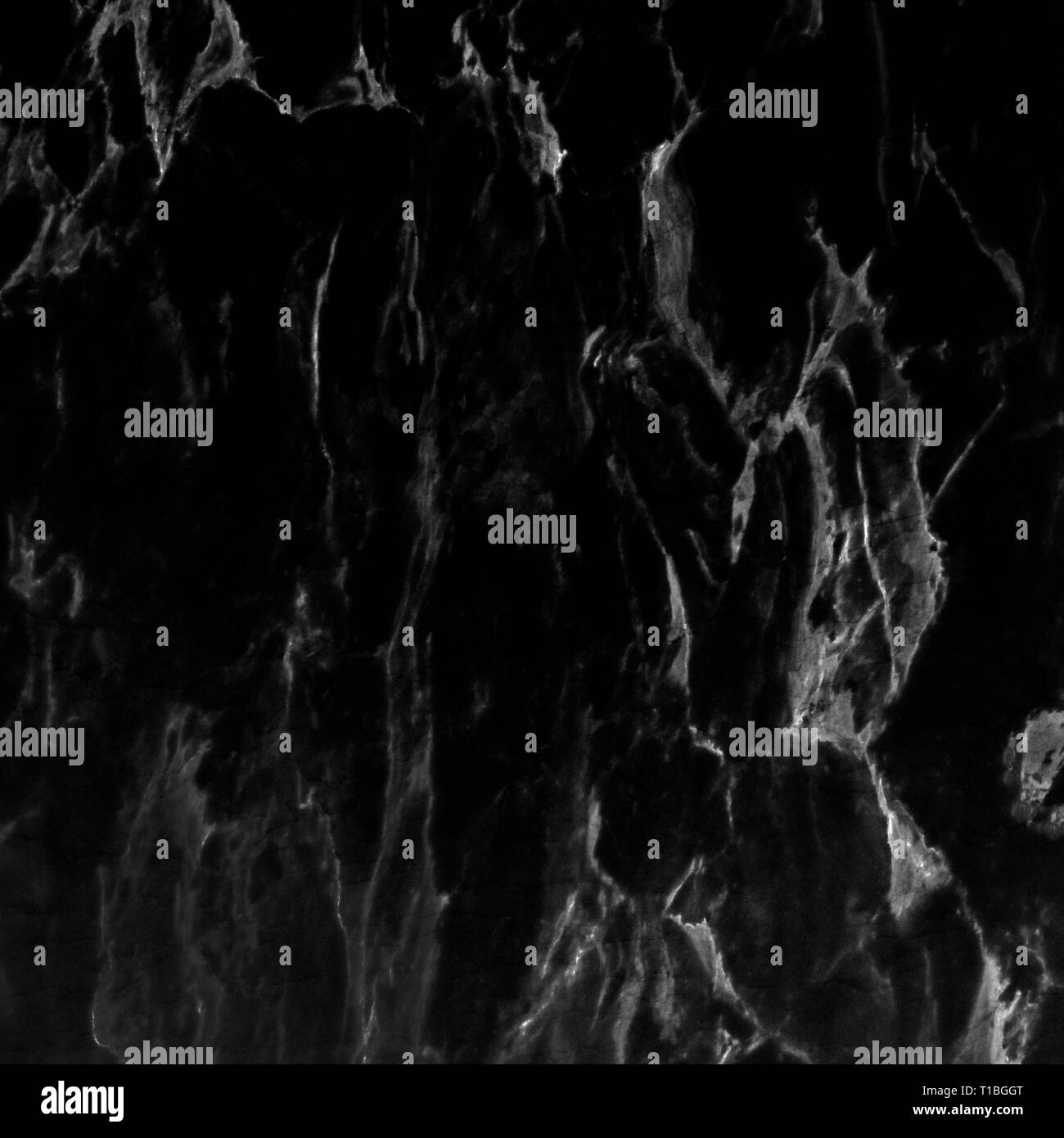 Texture di marmo sul marmo nero la superficie della piastrella, closeup foto sul marmo nero superficie di piastrelle sul pavimento in marmo presentano una texture di marmo in una piastrella, nero b Foto Stock