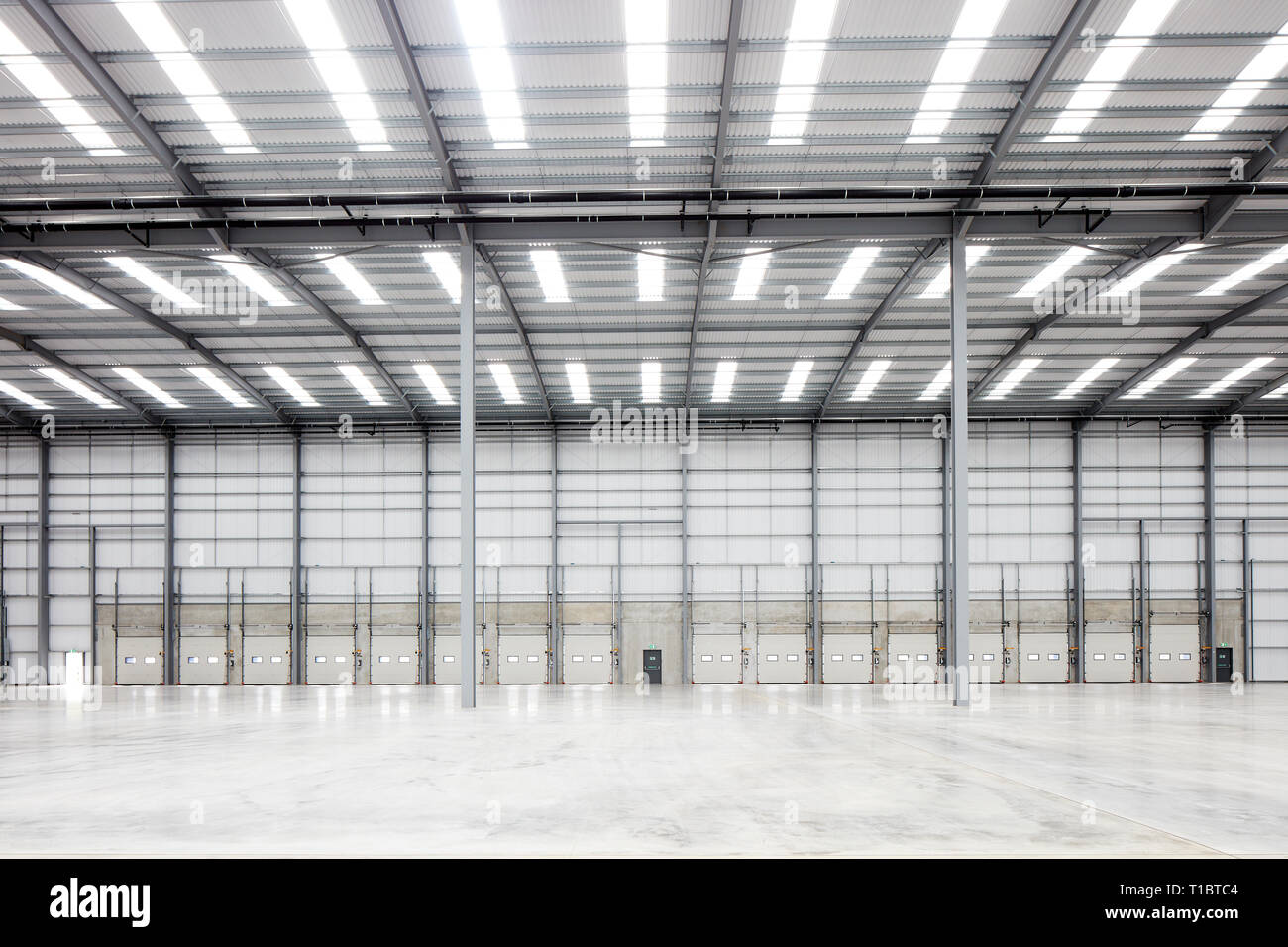 Magazzino vuoto interno Foto Stock