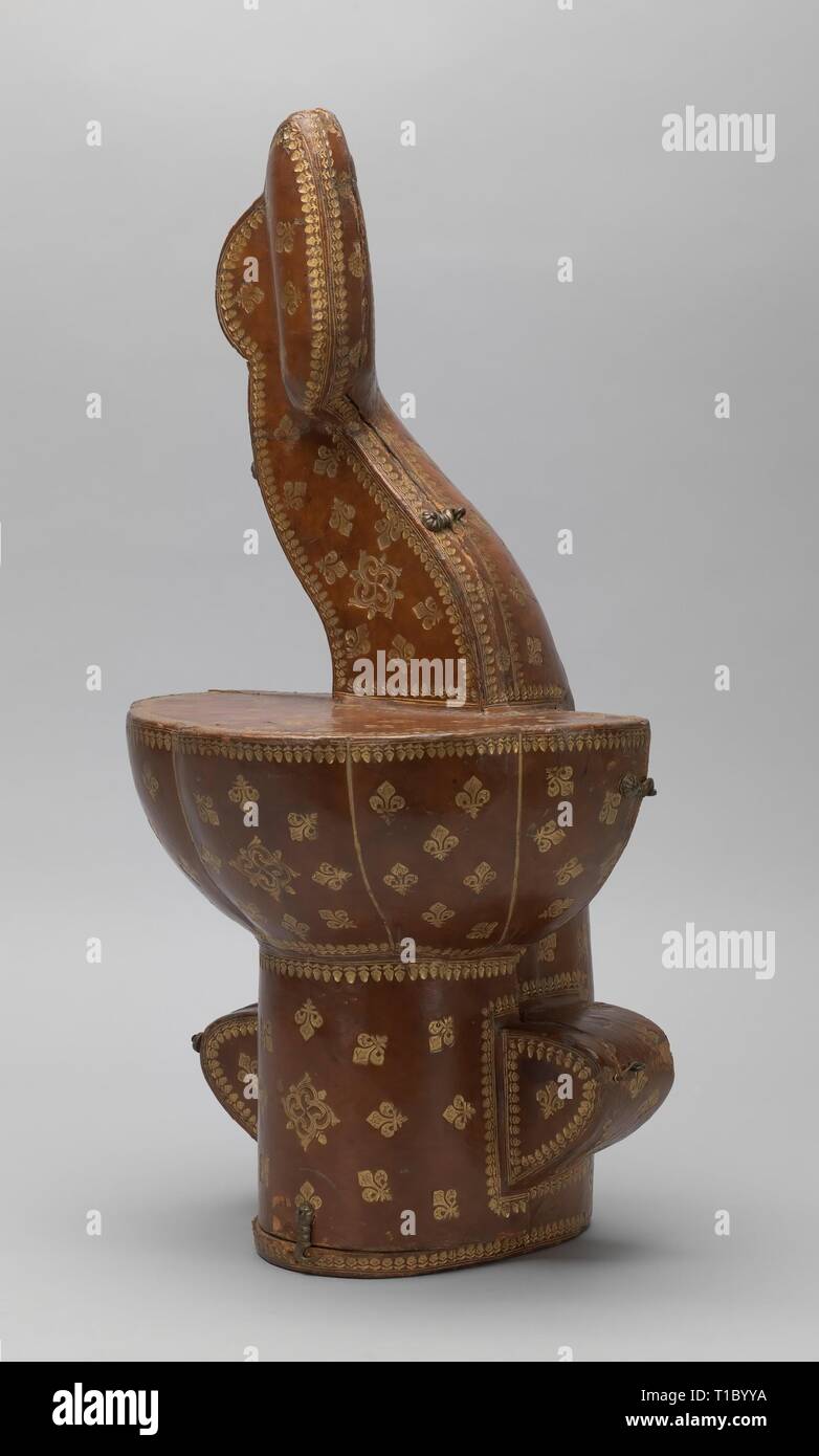 Anonimo / 'caso per il cristallo di rocca cantina sale in forma di un delfino'. 1670 - 1711. Pelle, legno, metallo, tessuto. Museo : Museo del Prado di Madrid, España. Foto Stock