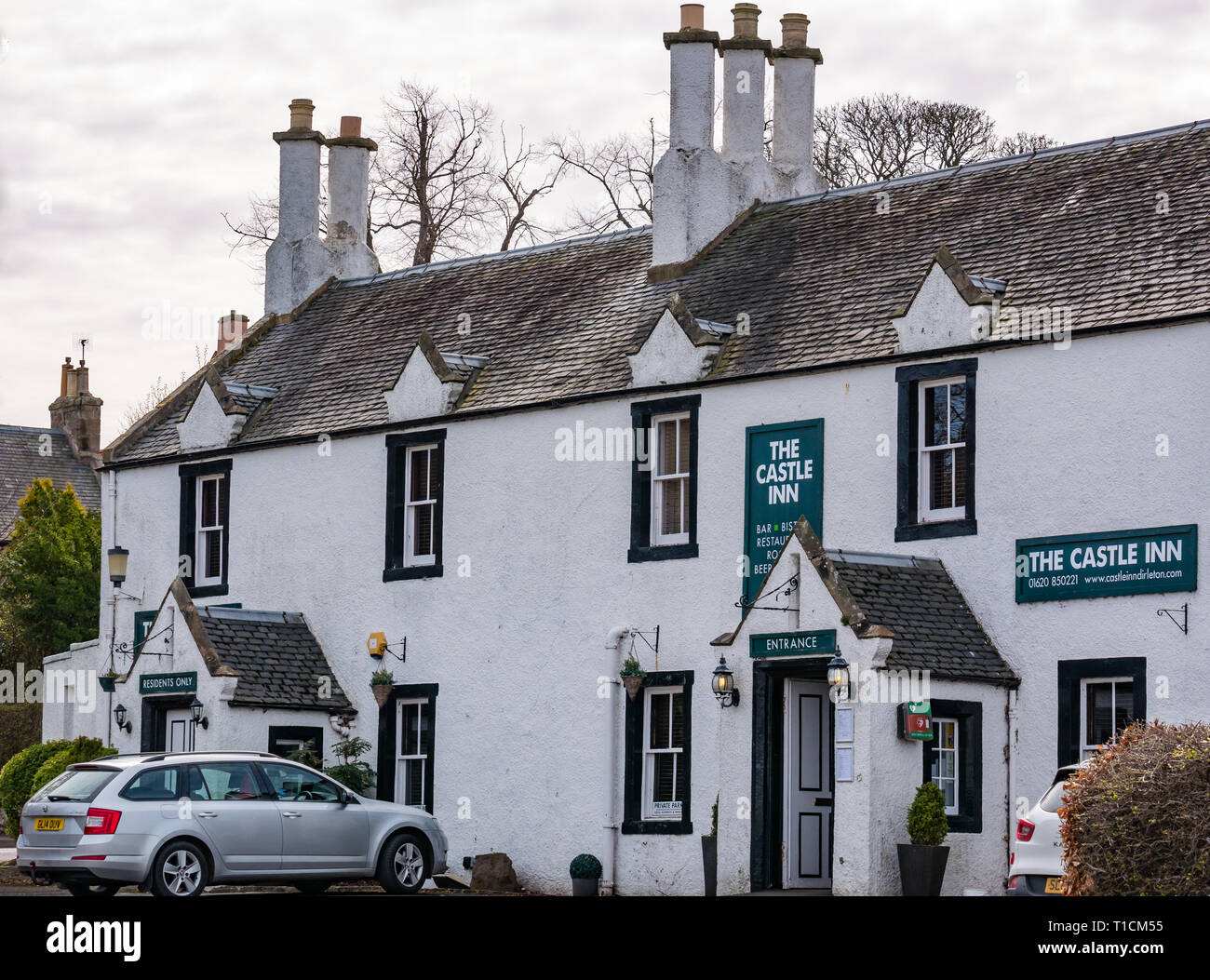 Il Castle Inn pub e ristorante, Dirleton village, East Lothian, Scozia, Regno Unito Foto Stock