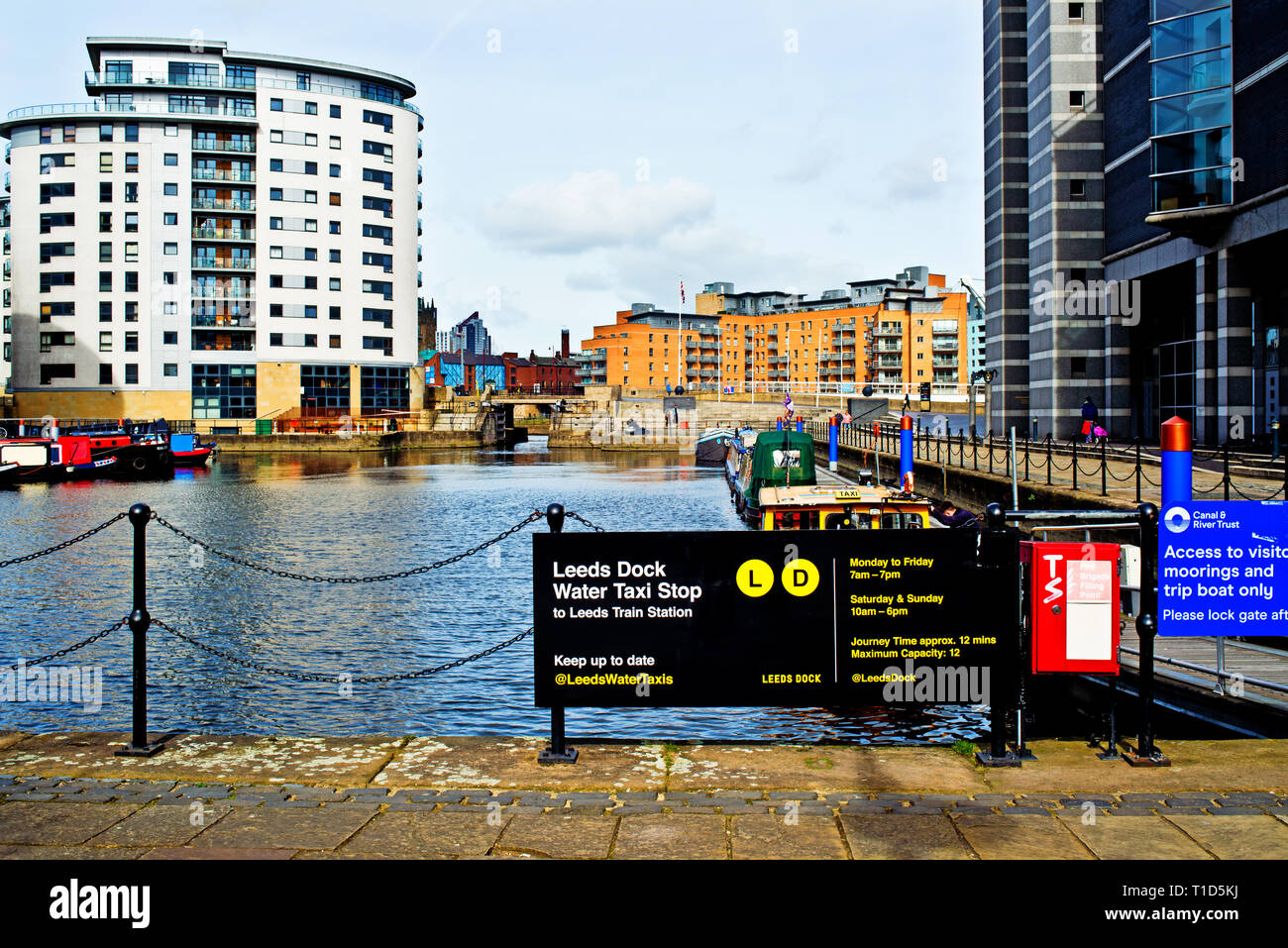 Leeds Dock acqua Punto Taxi, Leeds, Inghilterra Foto Stock