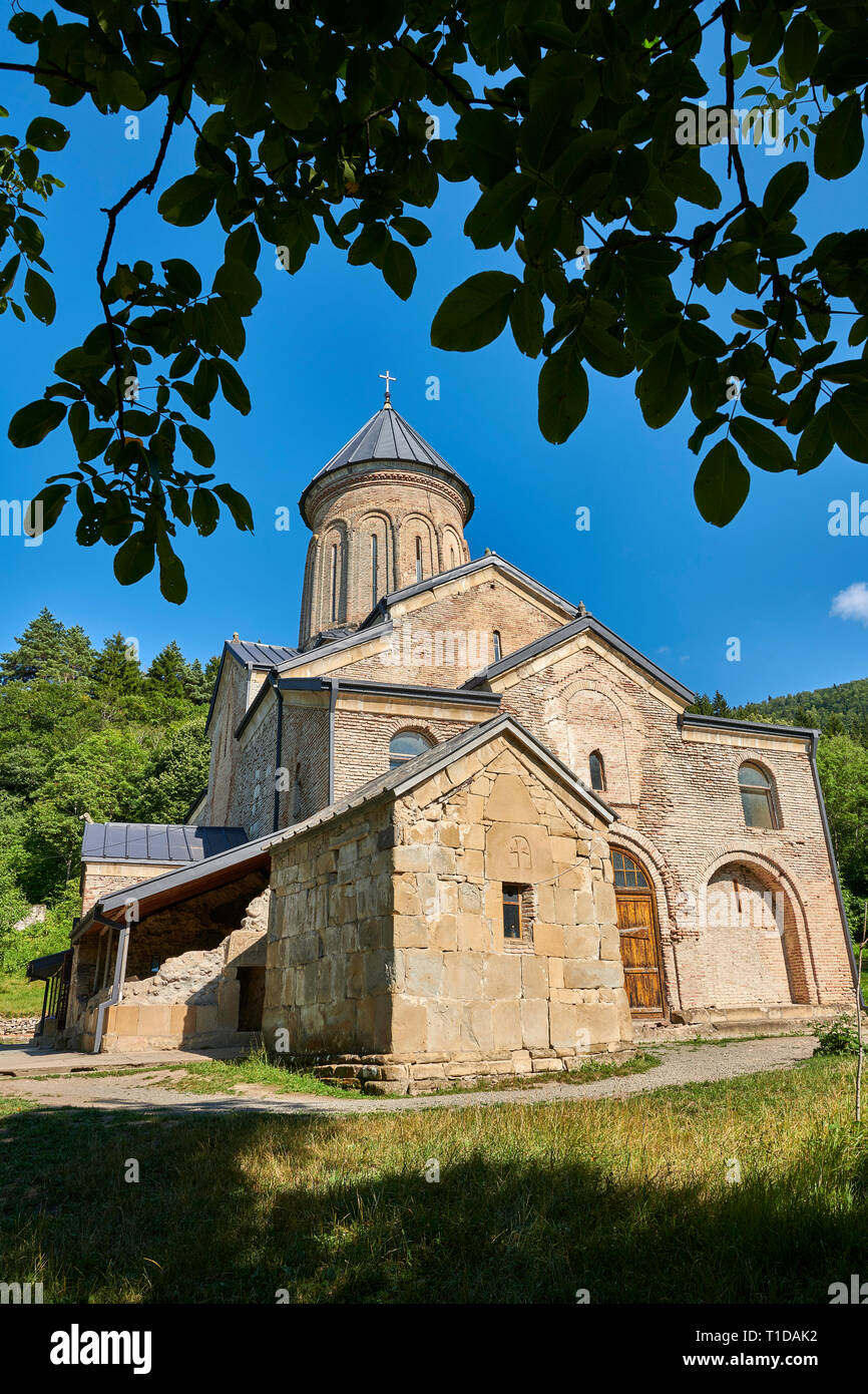 Foto e immagini di La chiesa di San Nicola nel centro storico medievale monastero Kintsvisi Ortodossa Georgiana Monastero Complesso Shida Kartli Regione, Georg Foto Stock