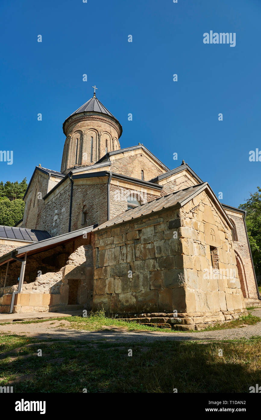 Foto e immagini di La chiesa di San Nicola nel centro storico medievale monastero Kintsvisi Ortodossa Georgiana Monastero Complesso Shida Kartli Regione, Georg Foto Stock
